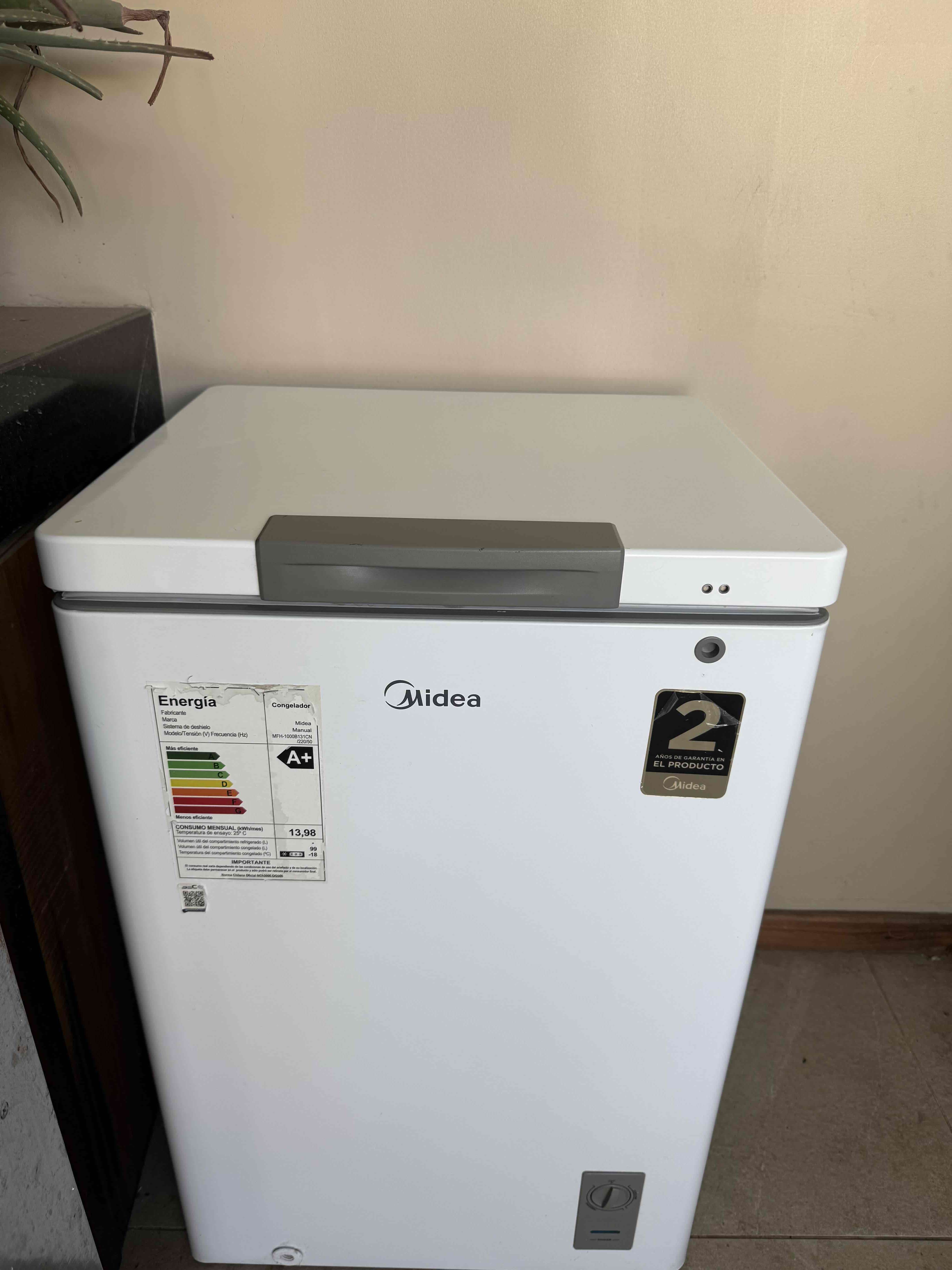Congelador Midea compacto A+ - miniatura 1