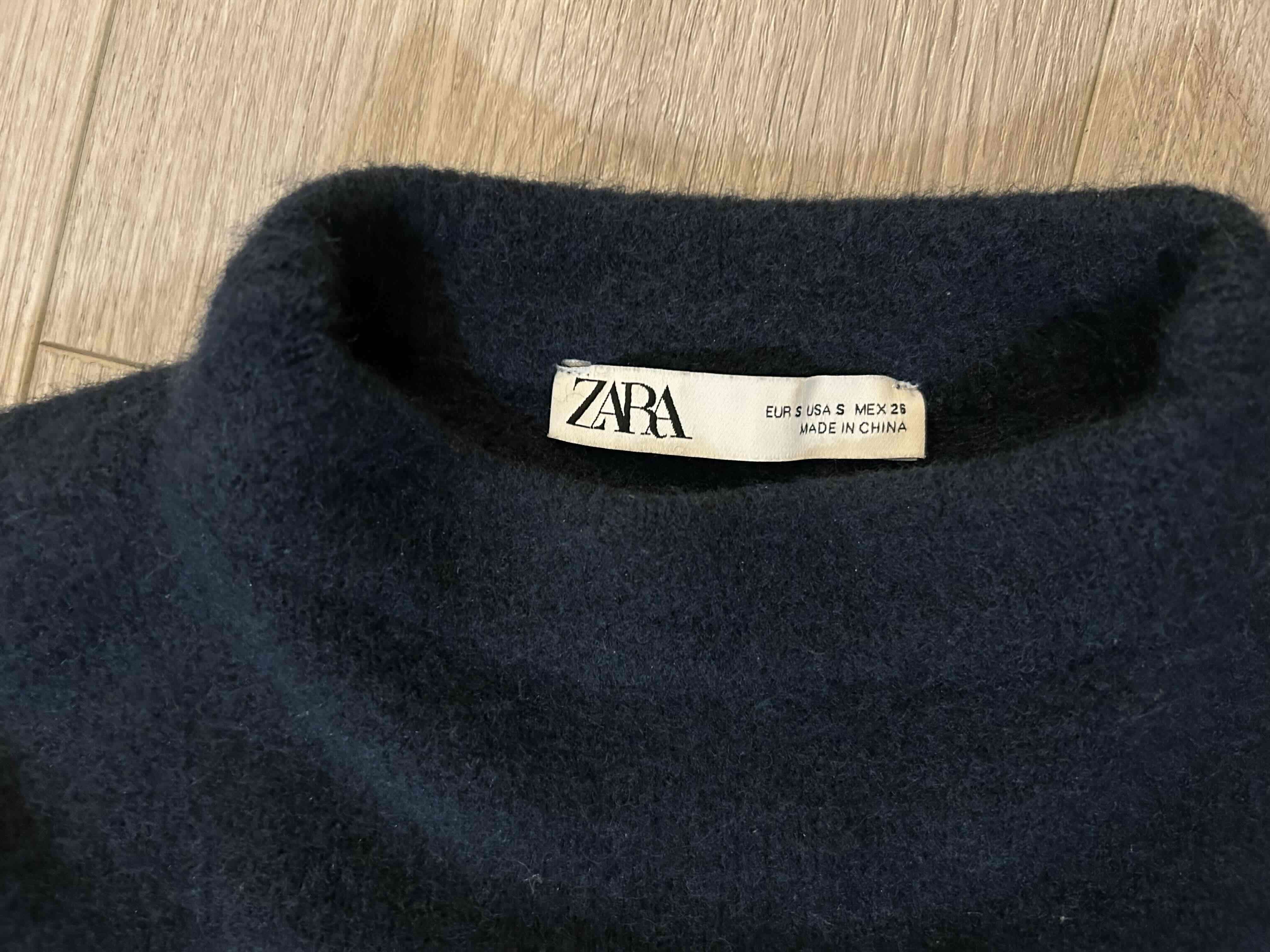 Suéter azul oscuros cuello alto - miniatura 2