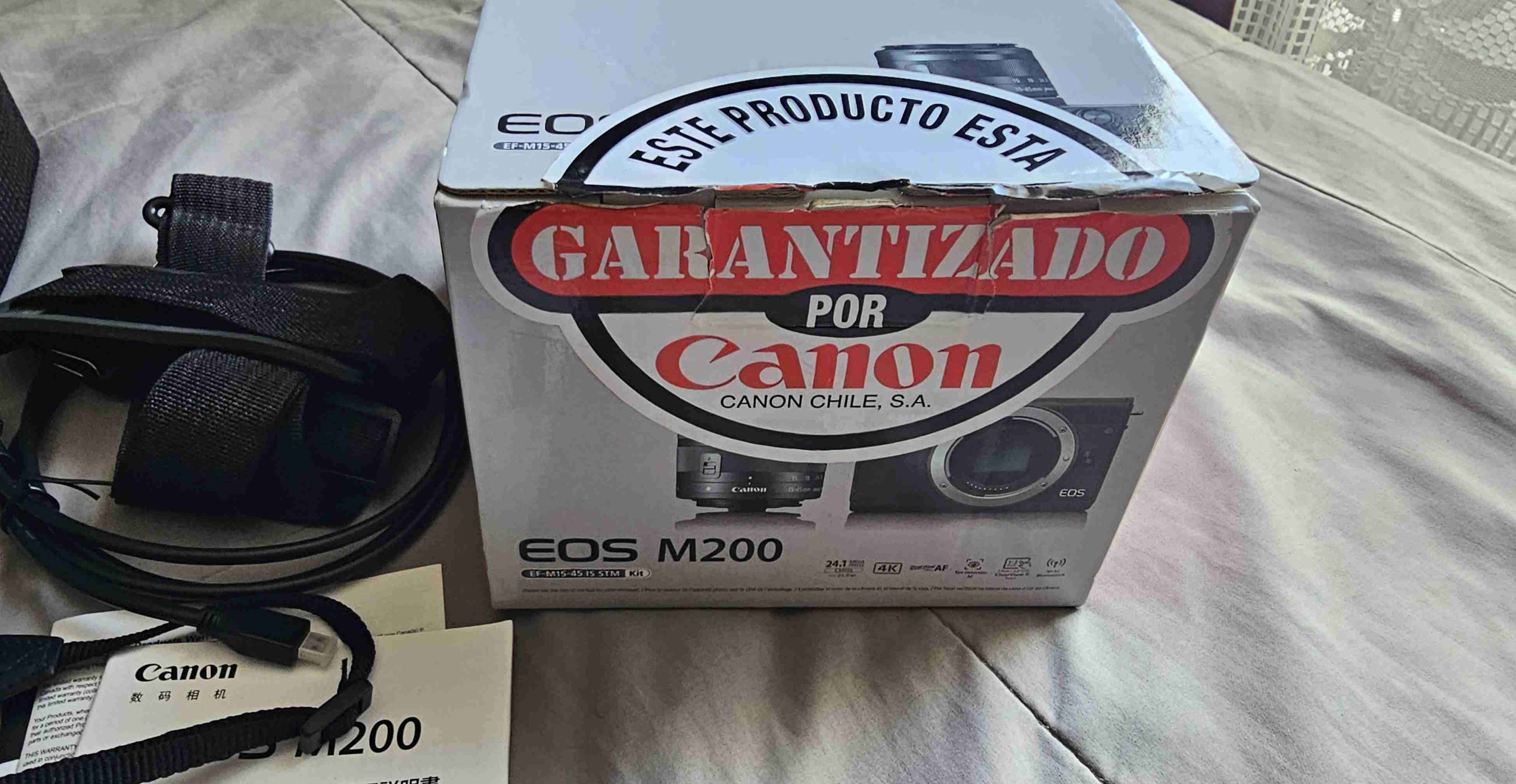 Cámara Canon EOS M200 con accesorios - miniatura 6