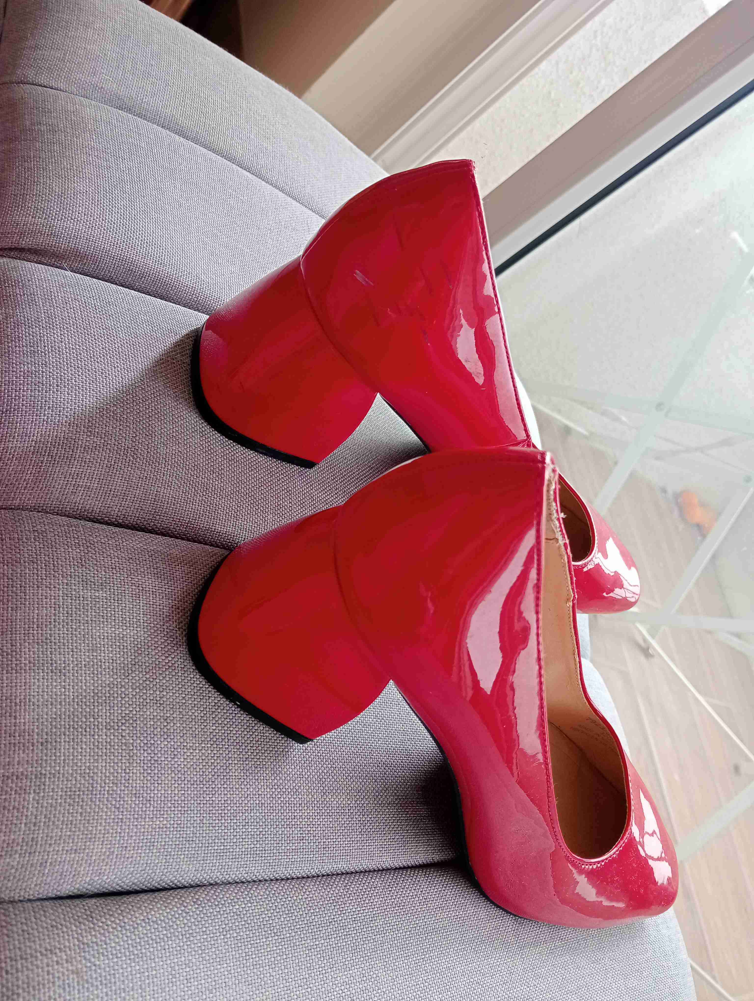 Zapatos de tacón rojos Zara brillantes - miniatura 3