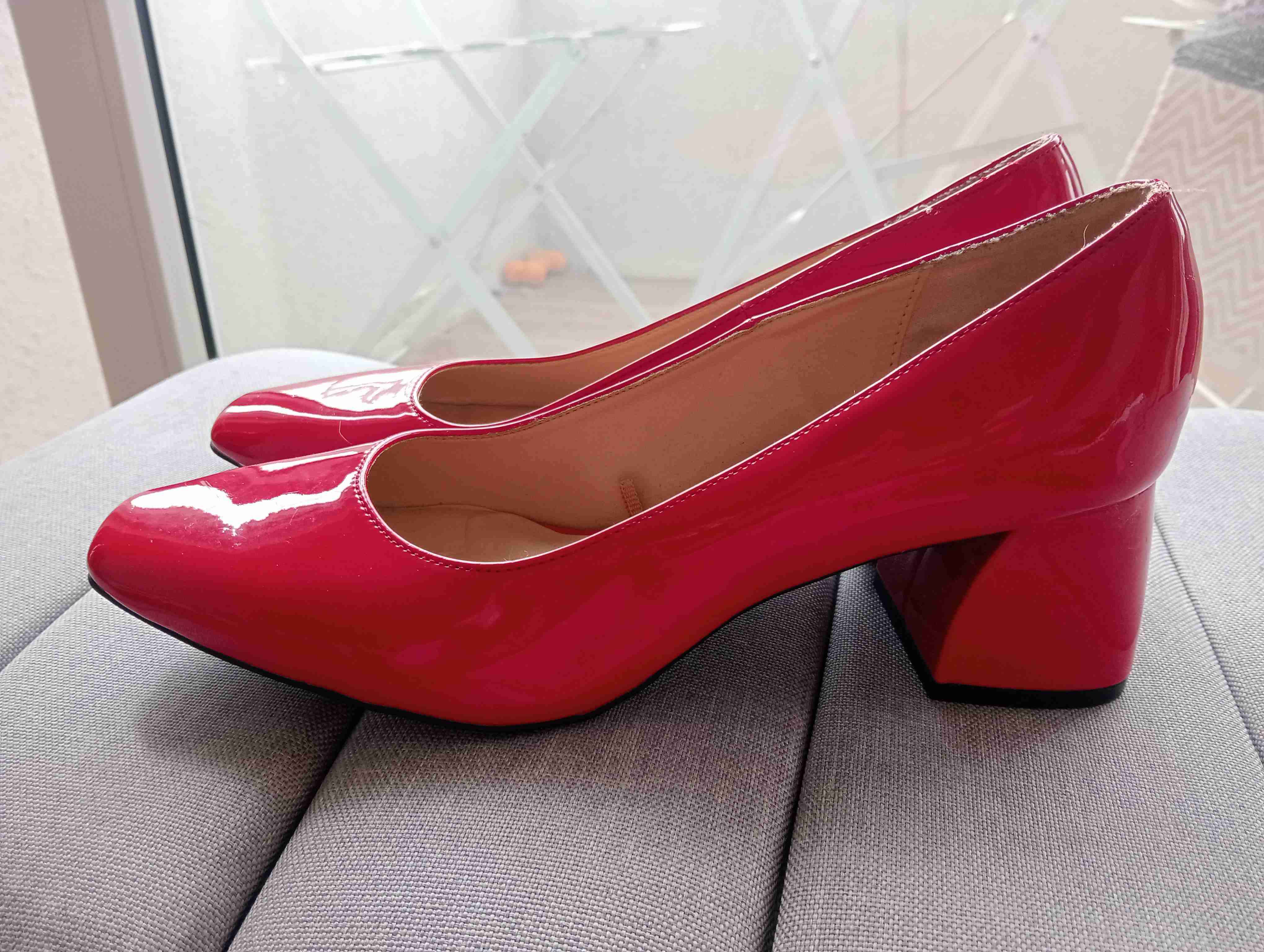 Zapatos de tacón rojos Zara brillantes - miniatura 6