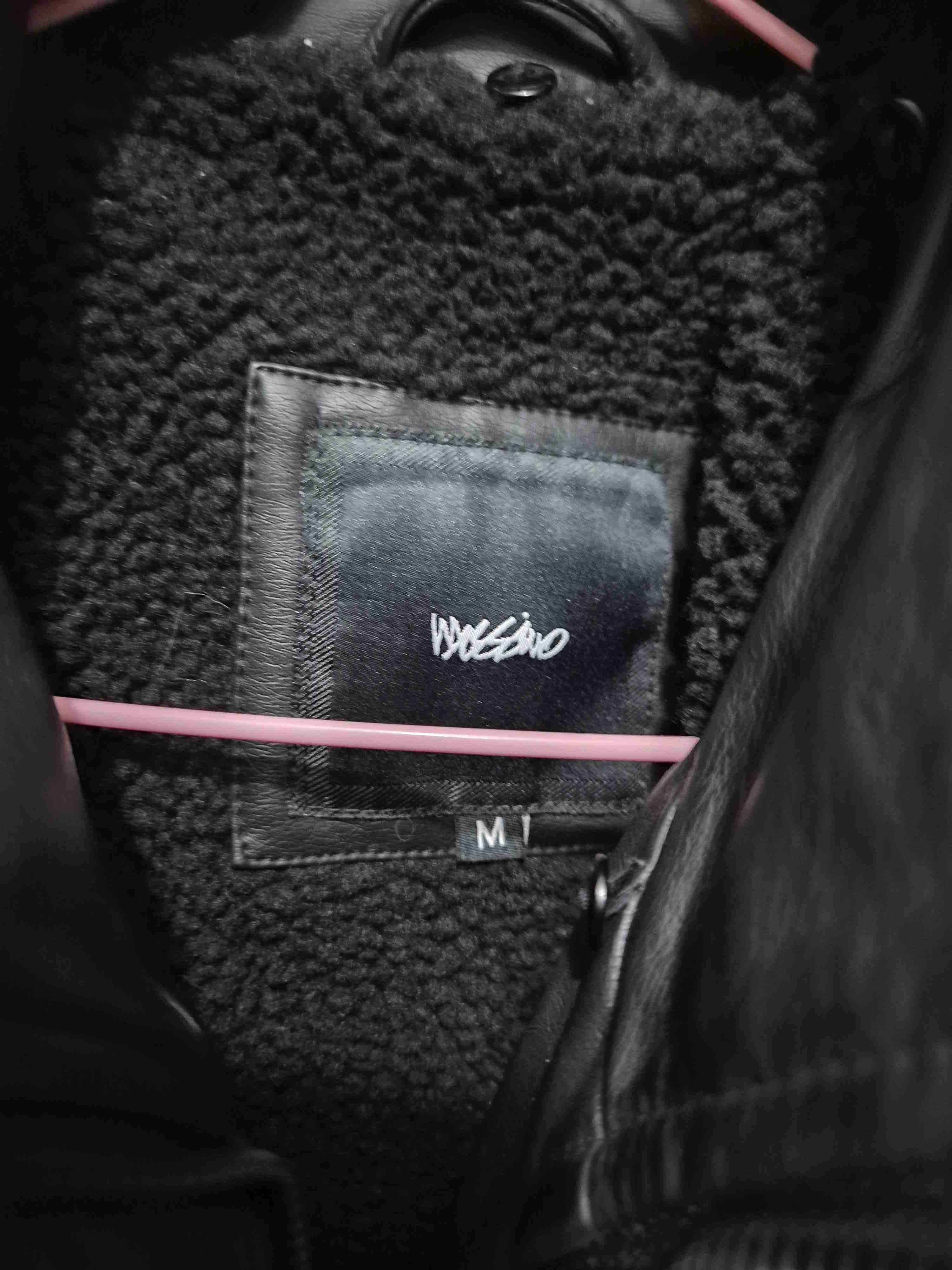 Chaqueta de cuero negra - miniatura 2