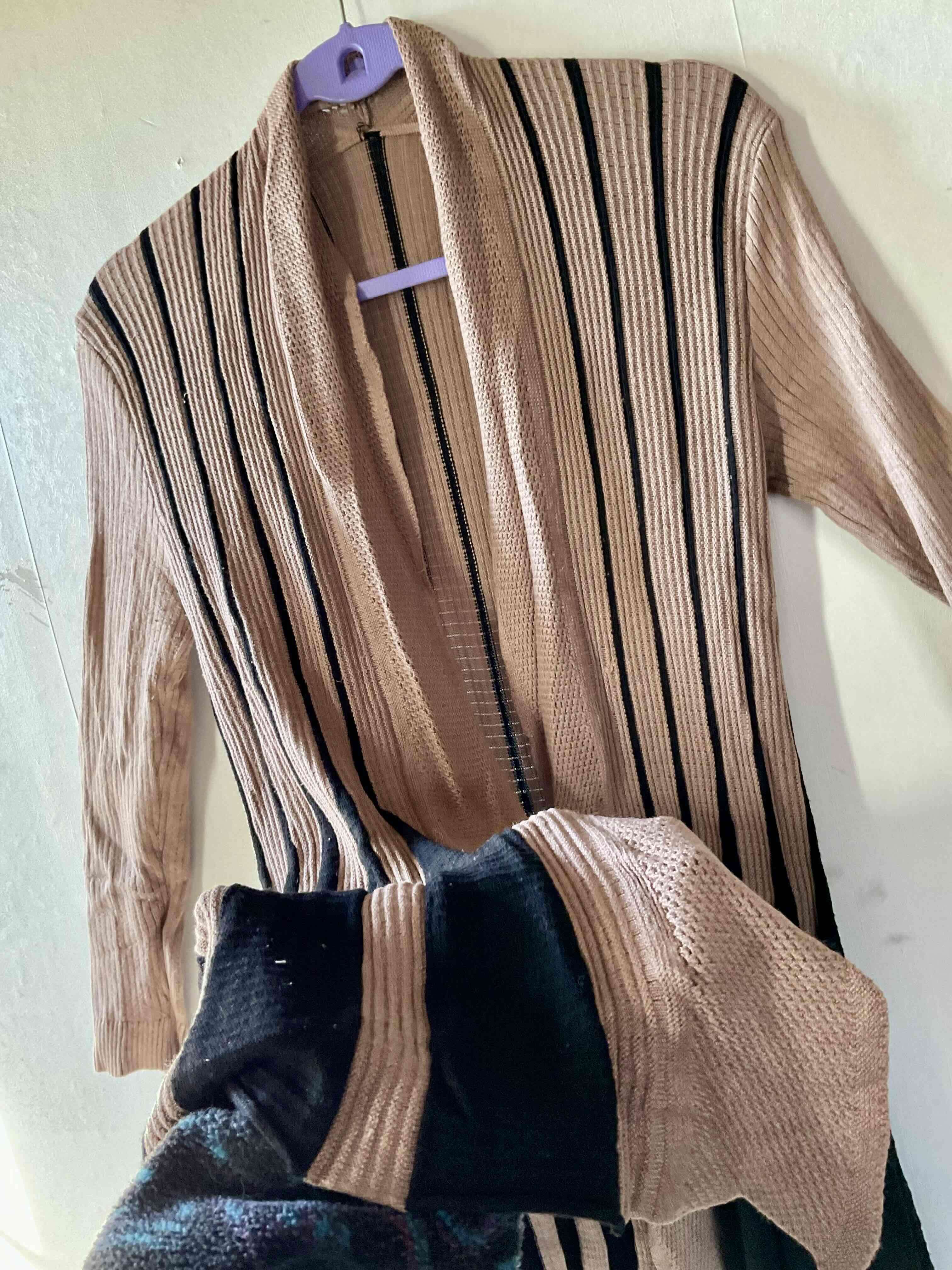 Tapadito largo rayado beige y negra - 4