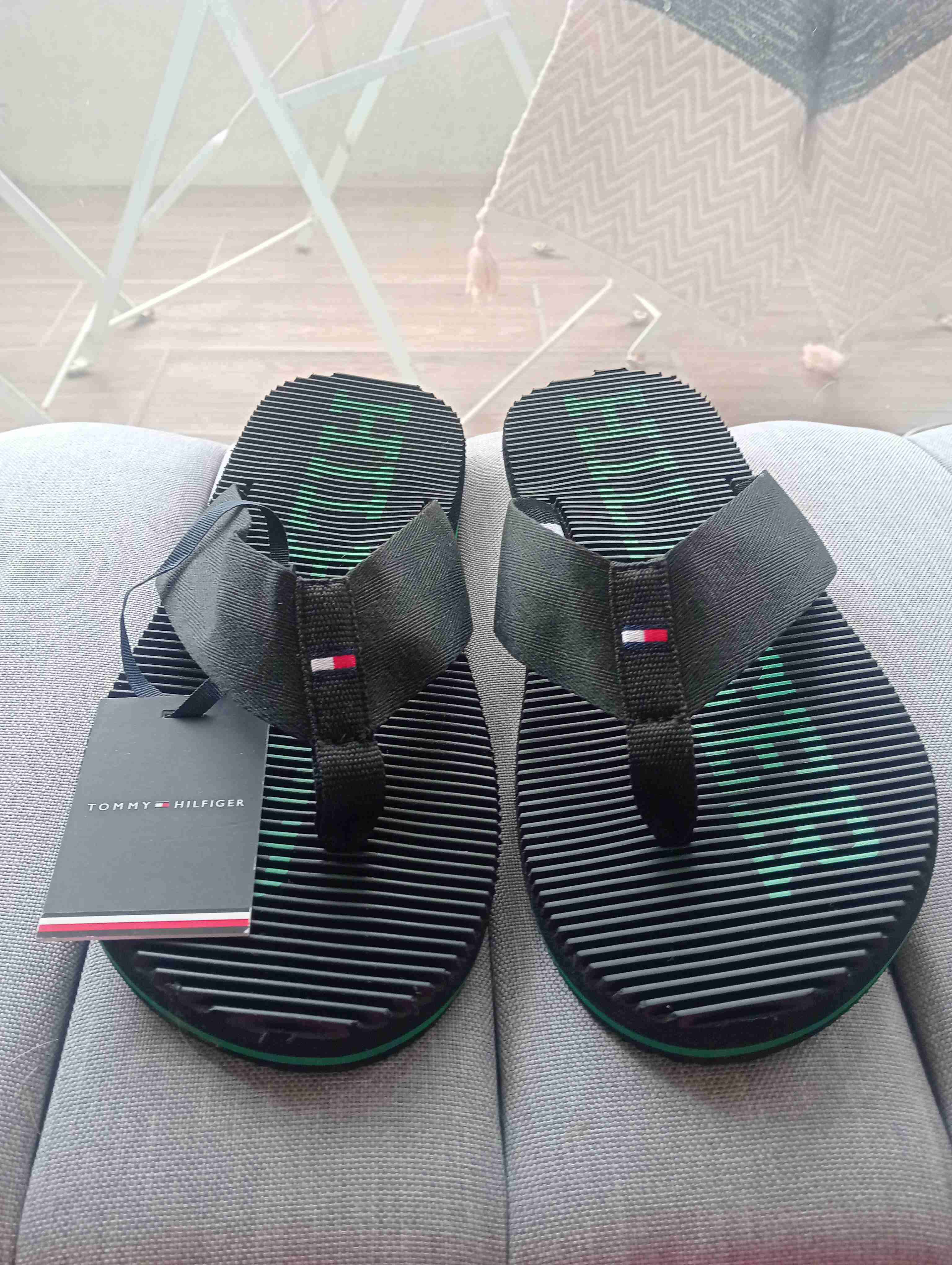 Sandalias Tommy Hilfiger negras Nuevas - miniatura 2