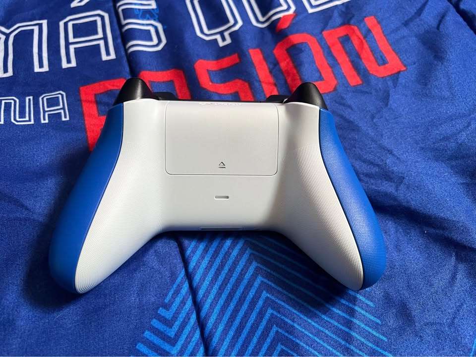 Control Xbox Series S Azul Impecable (Poco Uso) - miniatura 2