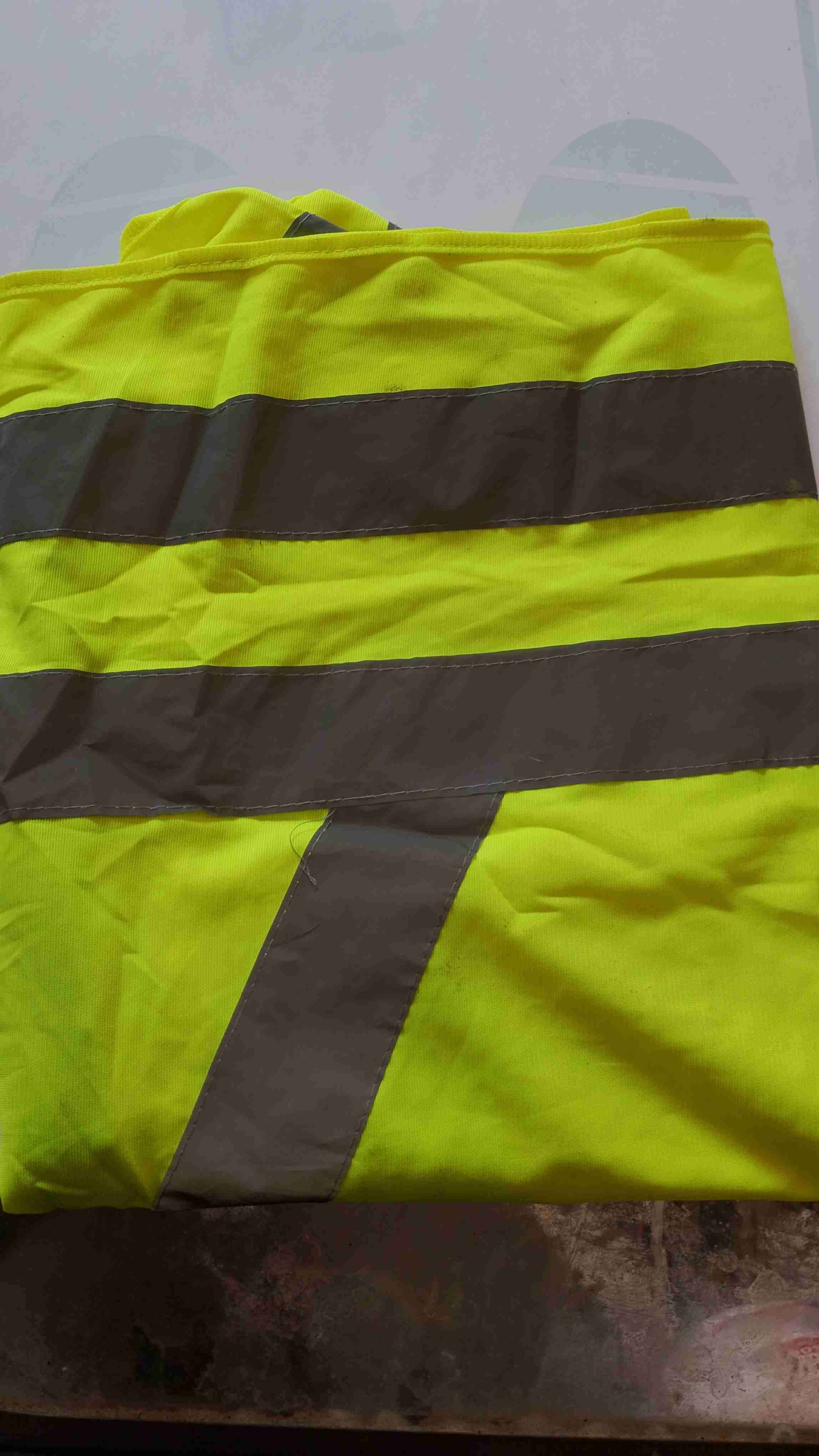 Chaleco reflectante amarillo - miniatura 3