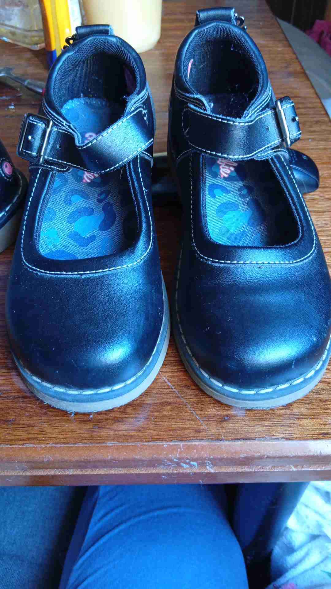 Botas negras infantiles