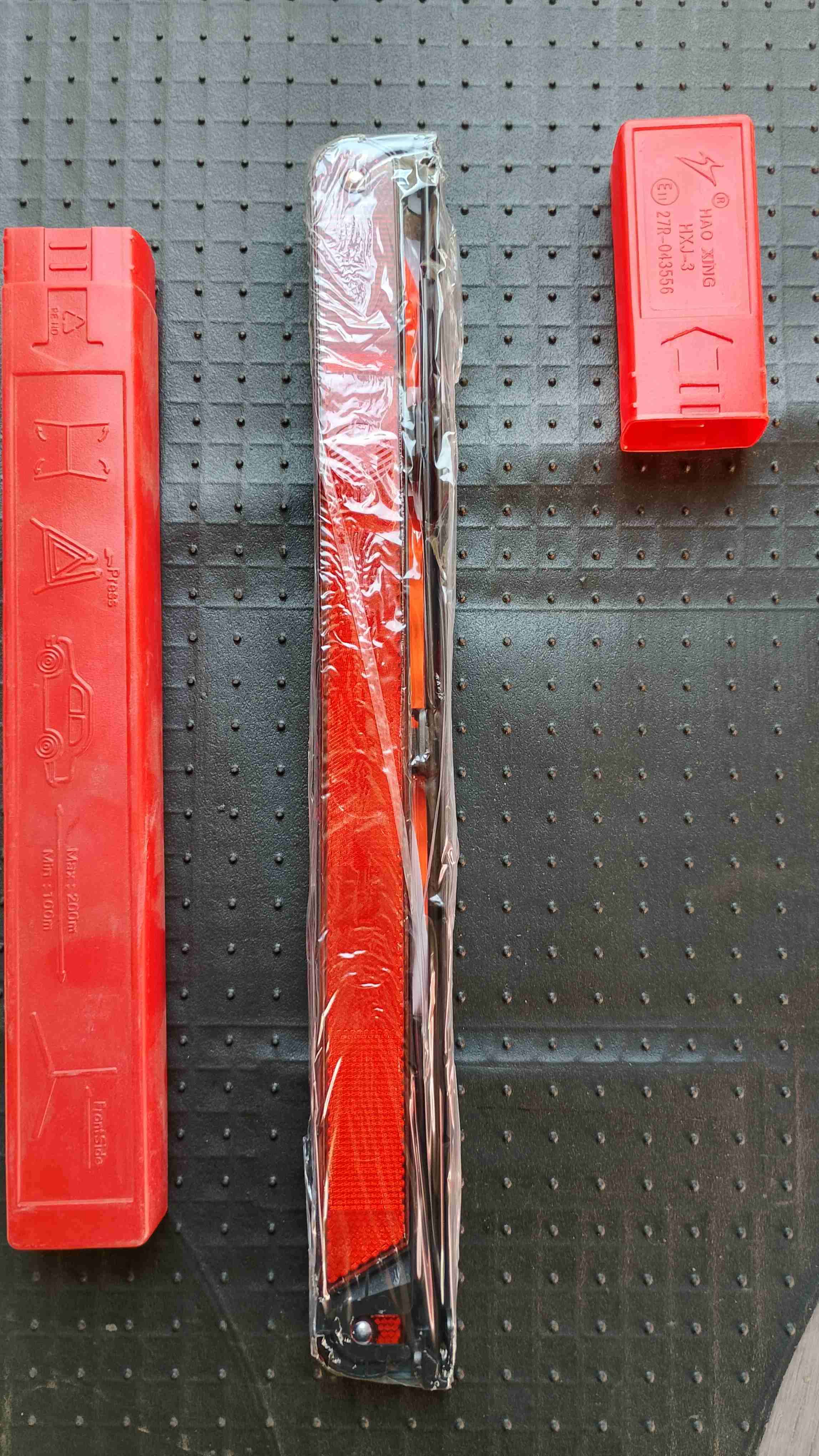 Triángulo de emergencia rojo - 4