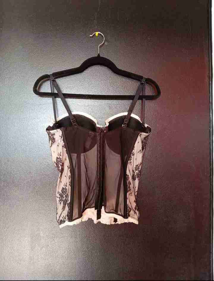 Corset negro con encaje floral - 2