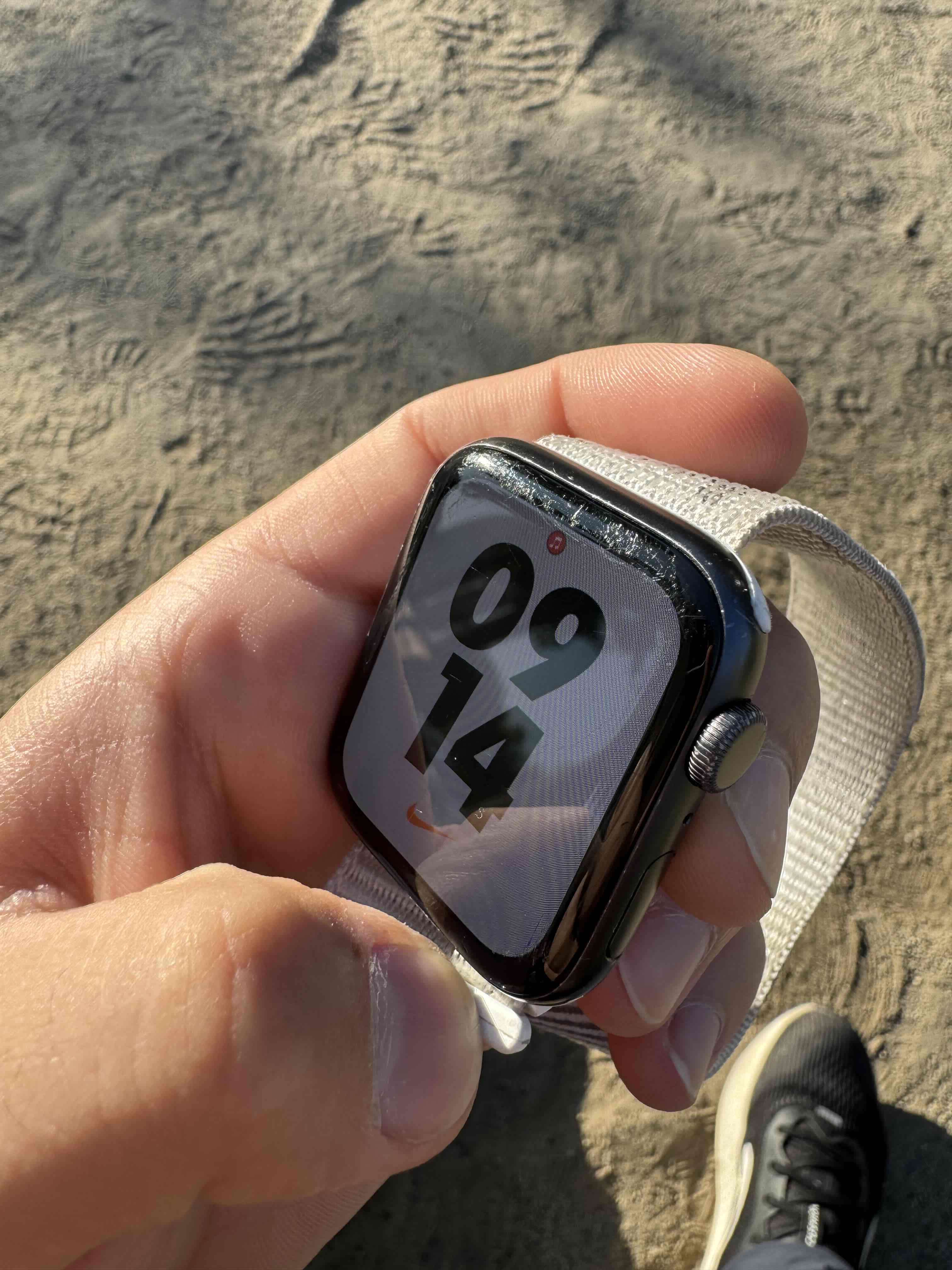 Apple Watch Nike SE (1.ª Gen) 44mm - Space Gray - miniatura 1