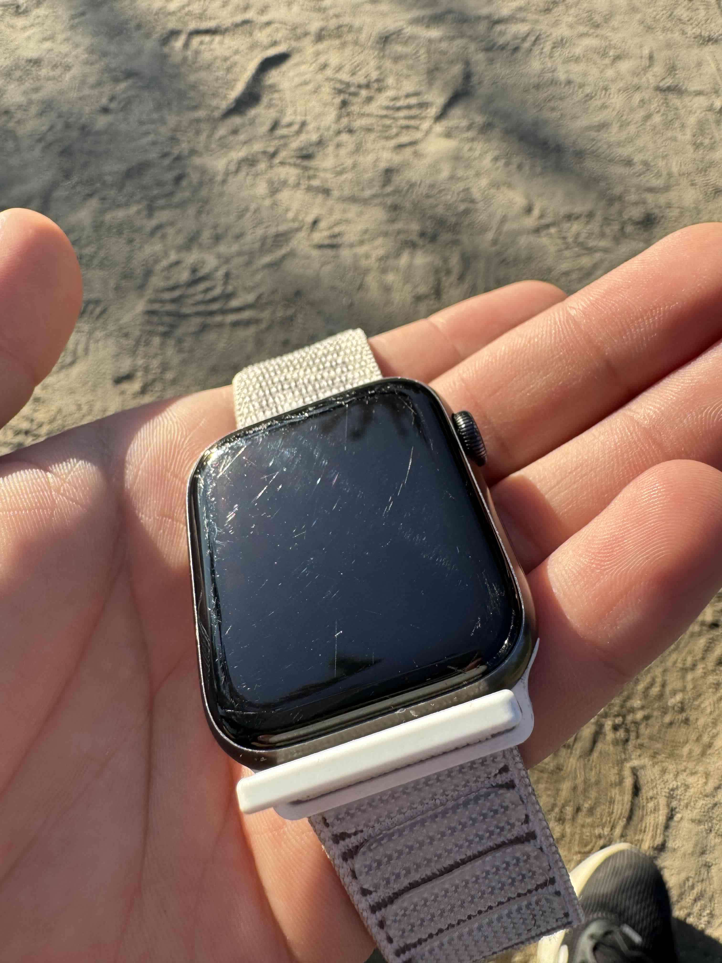 Apple Watch Nike SE (1.ª Gen) 44mm - Space Gray - miniatura 3