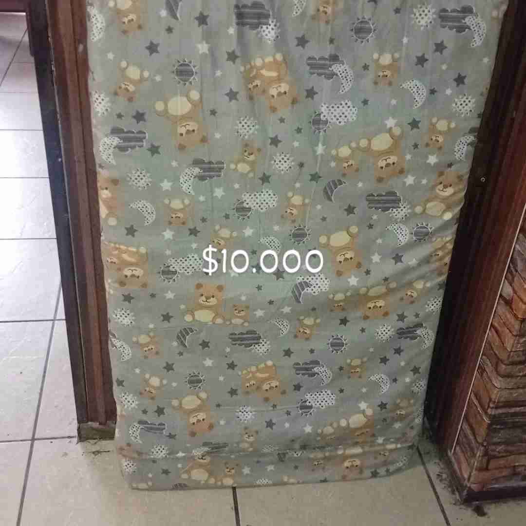 Cuna corral rojo buena calidad - miniatura 2