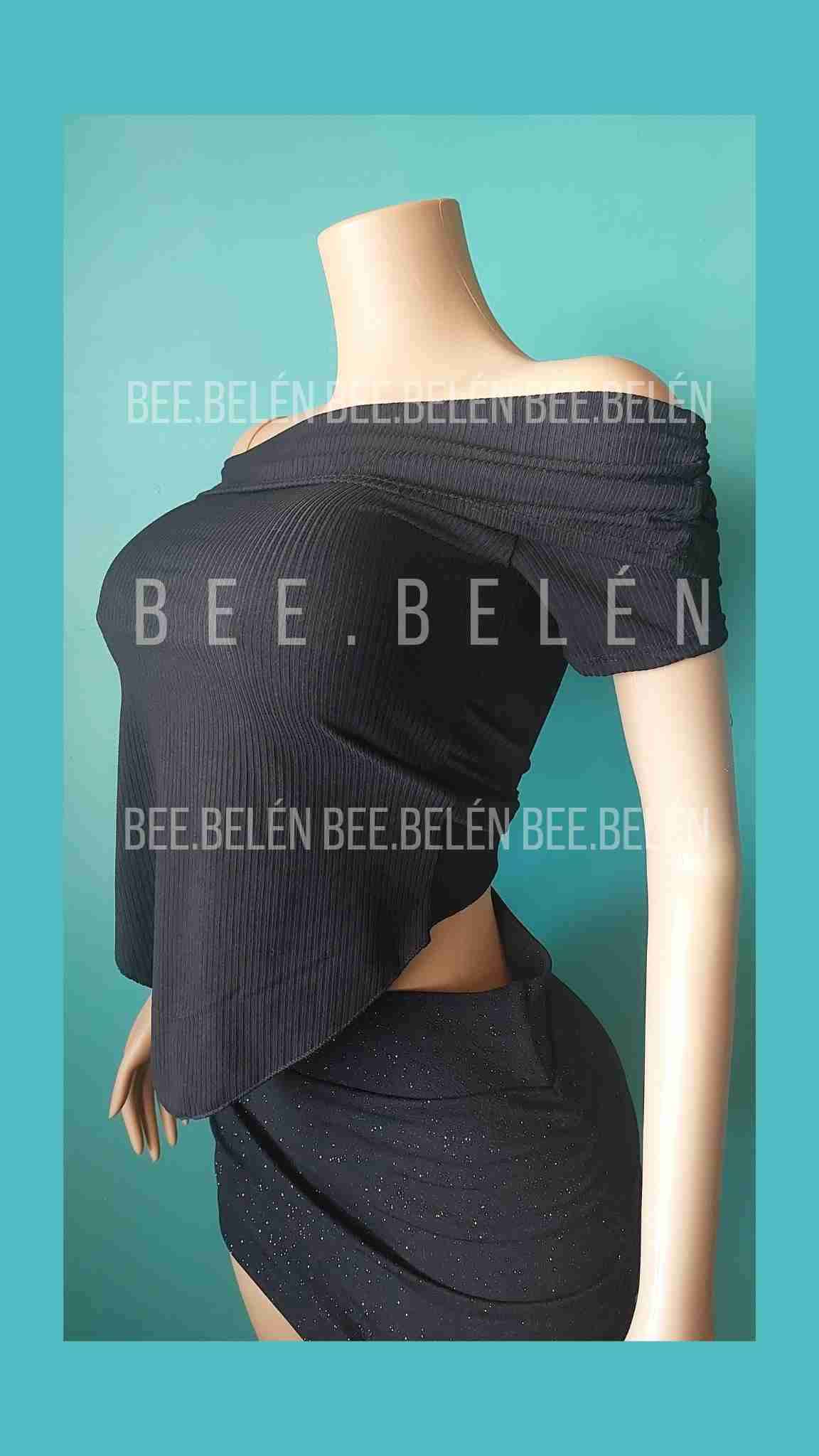 Polera asimétrica hombros descubiertos negra - miniatura 2