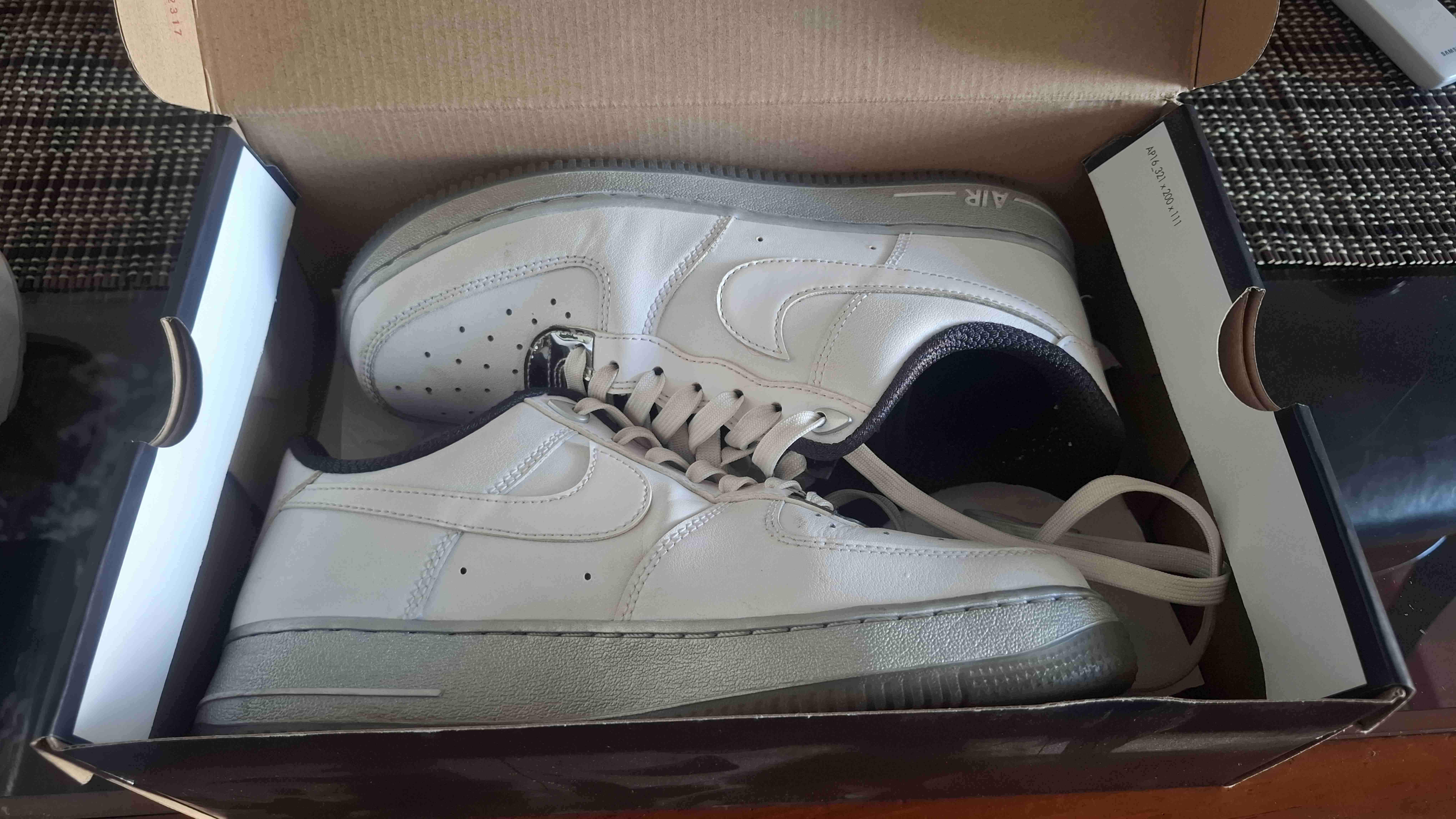 Zapatillas deportivas blancas - miniatura 2