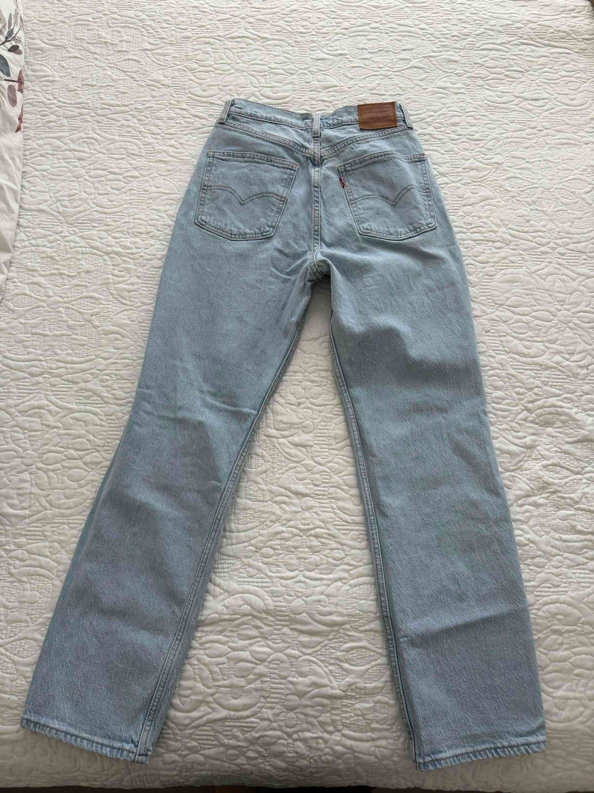 Jeans Levi’s celestes clasicos straight - 2