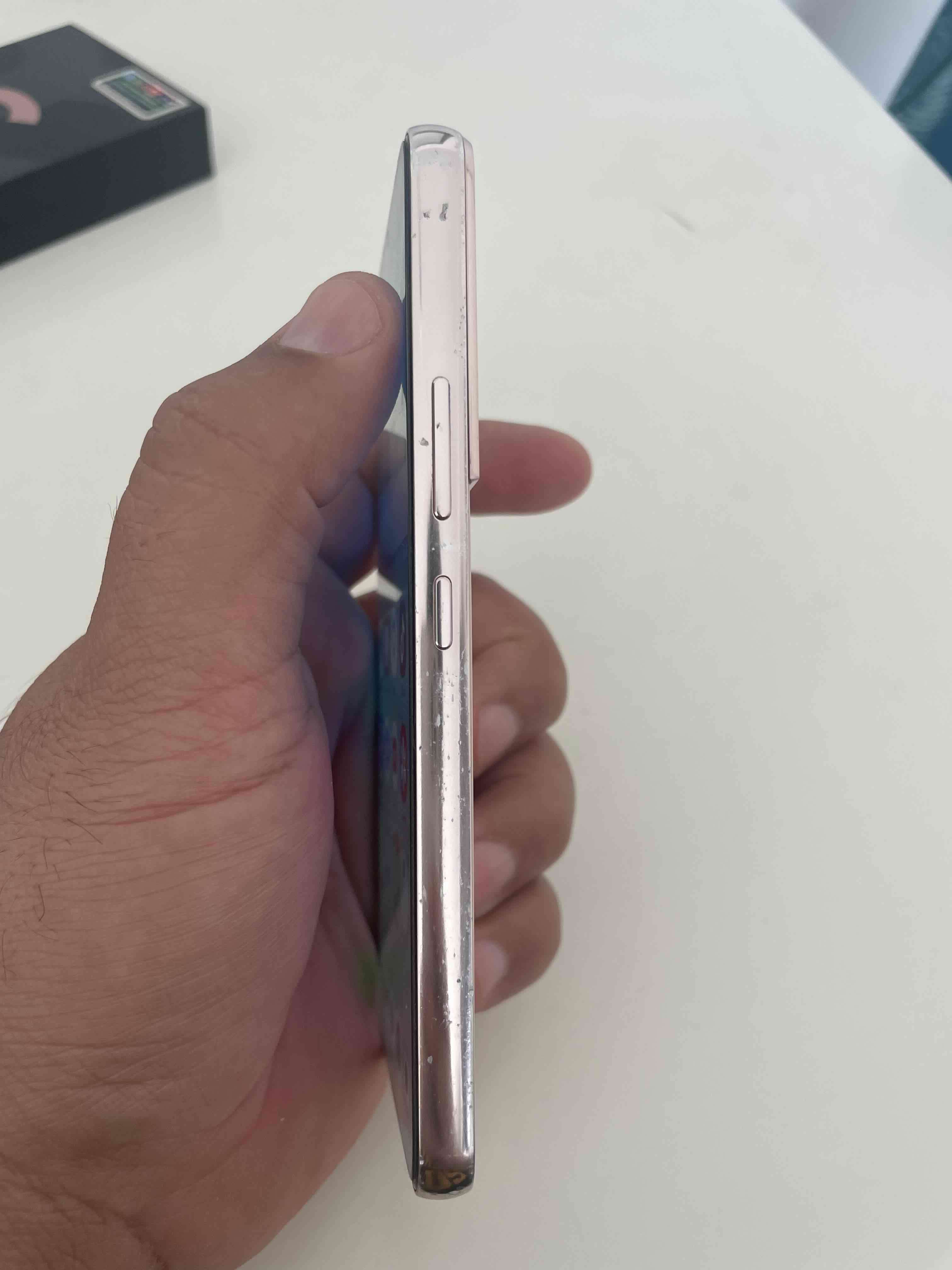 Samsung Galaxy S22 - miniatura 4