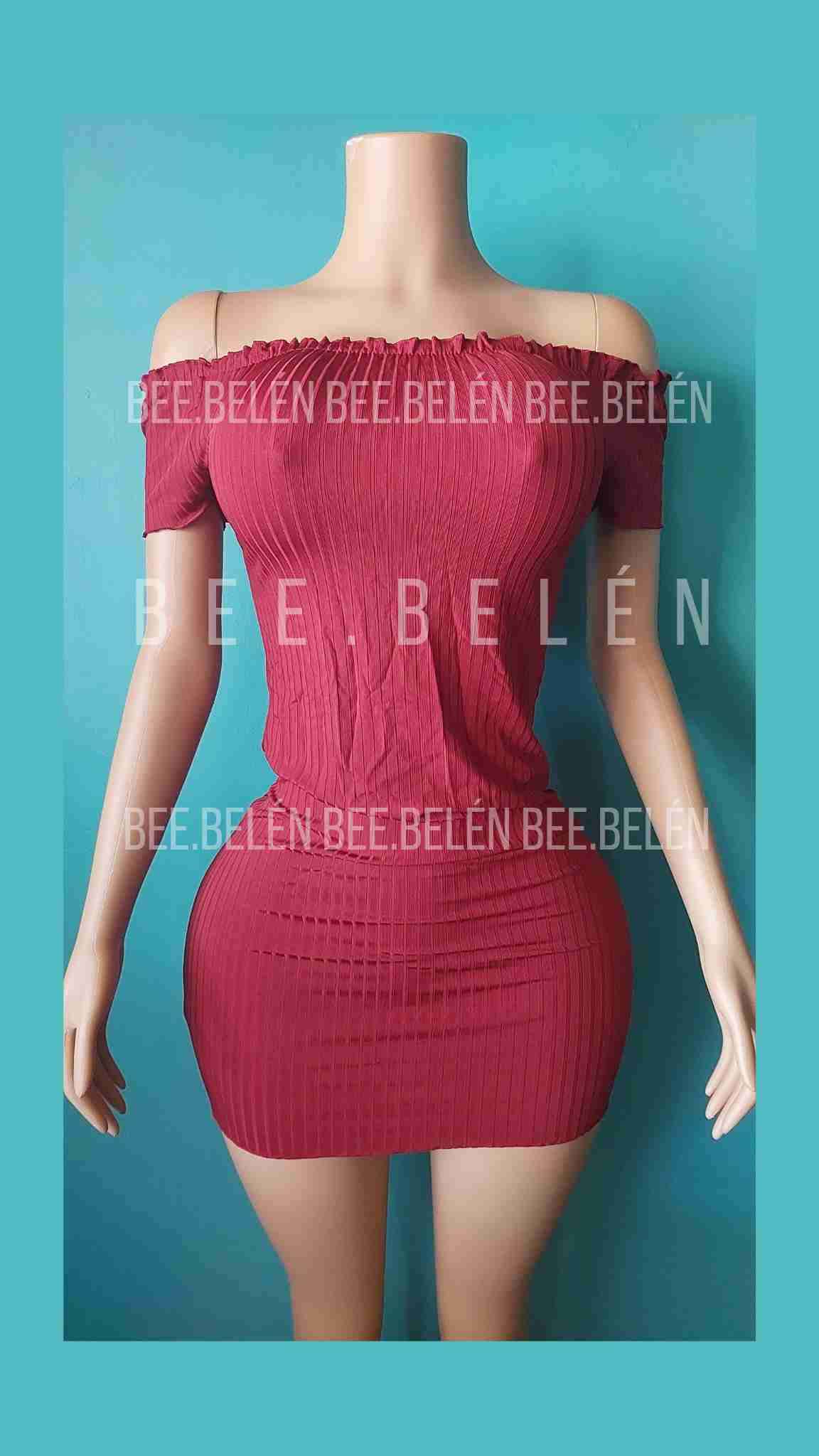 Vestido burdeo hombros descubiertos - miniatura 4