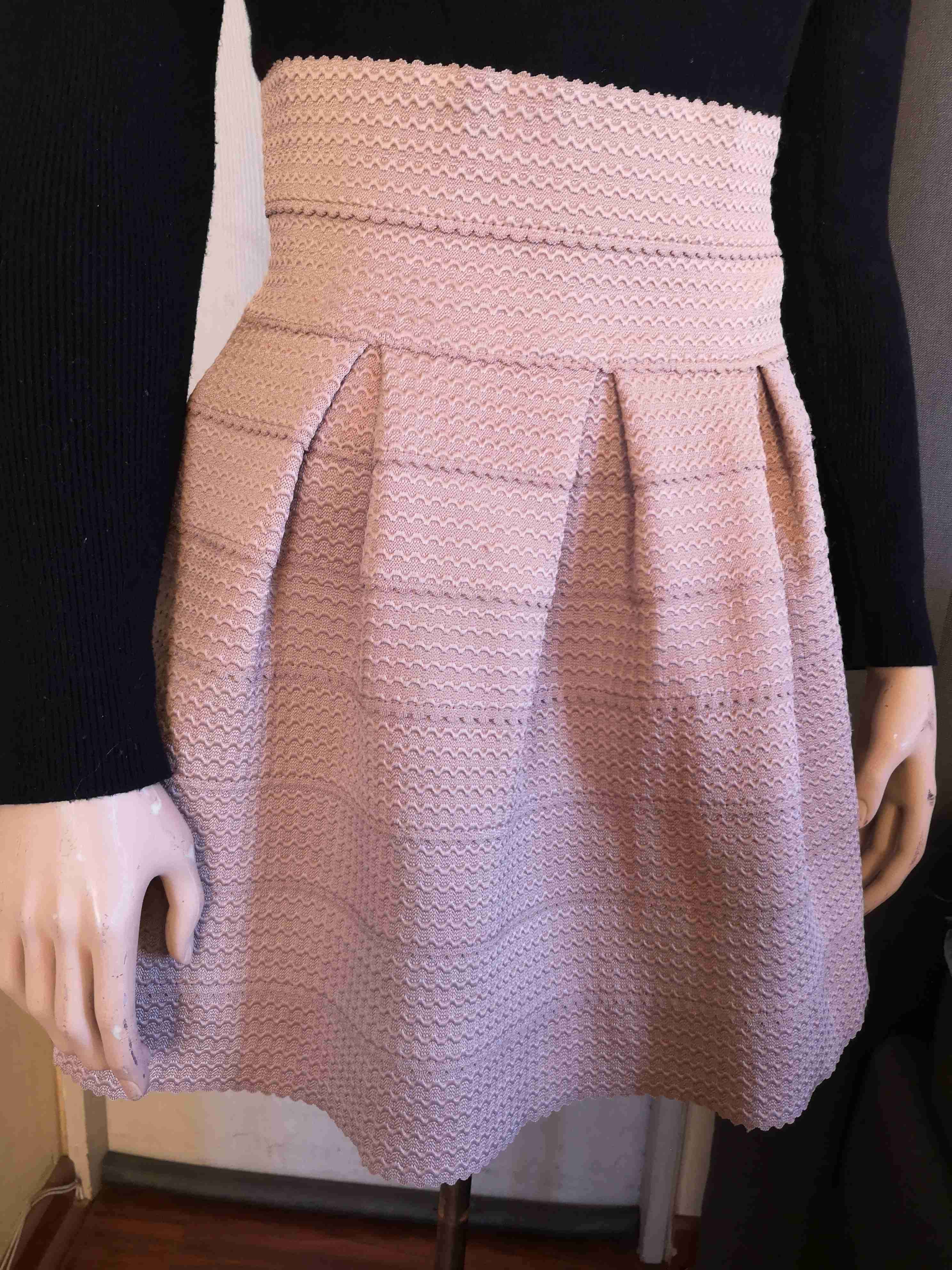 Falda englobada preciosa - miniatura 3