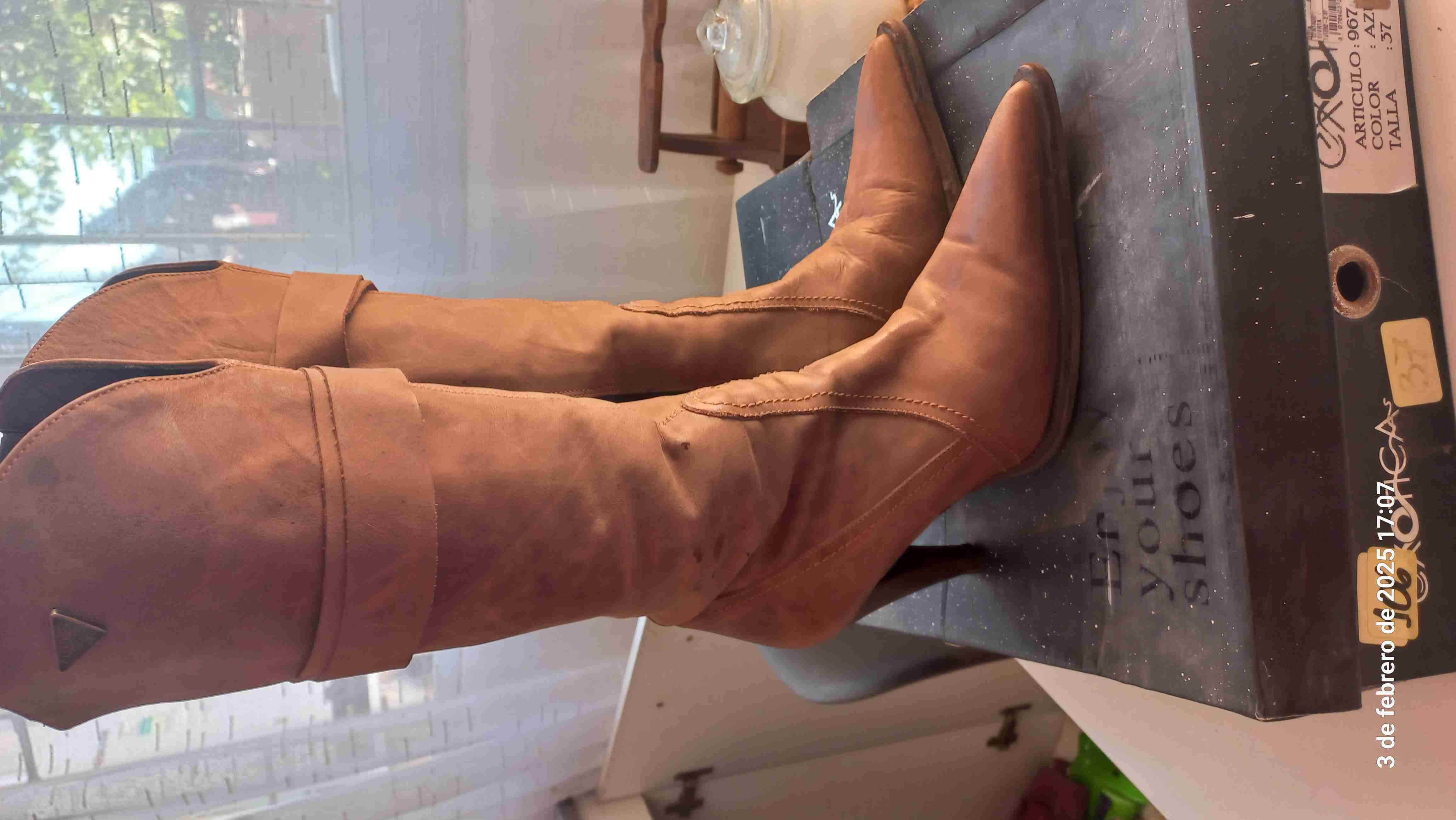 Botas de taco alto marrones - 1