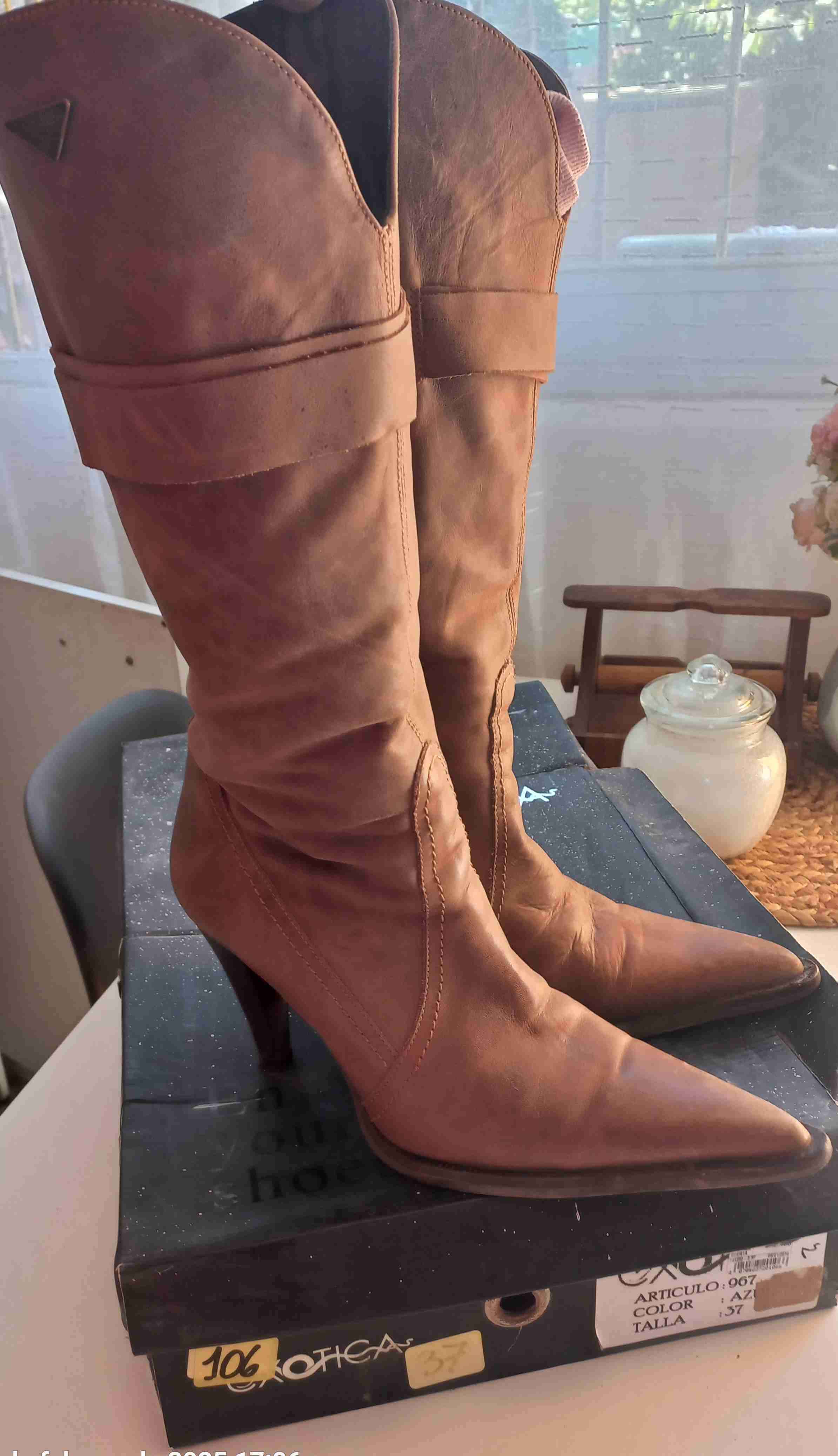 Botas de taco alto marrones - 2