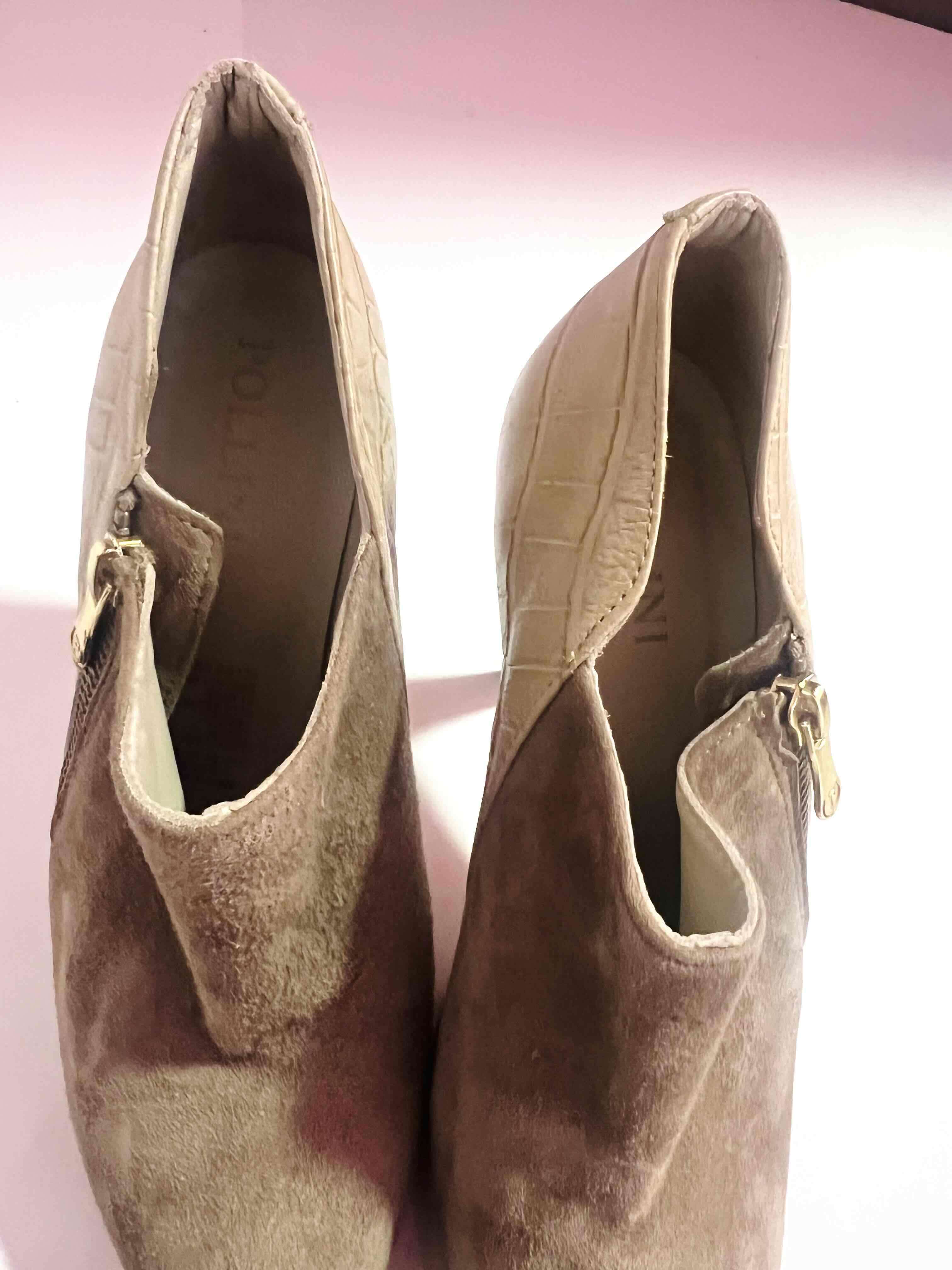 Botines de gamuza y cuero beige altos Pollini - miniatura 3