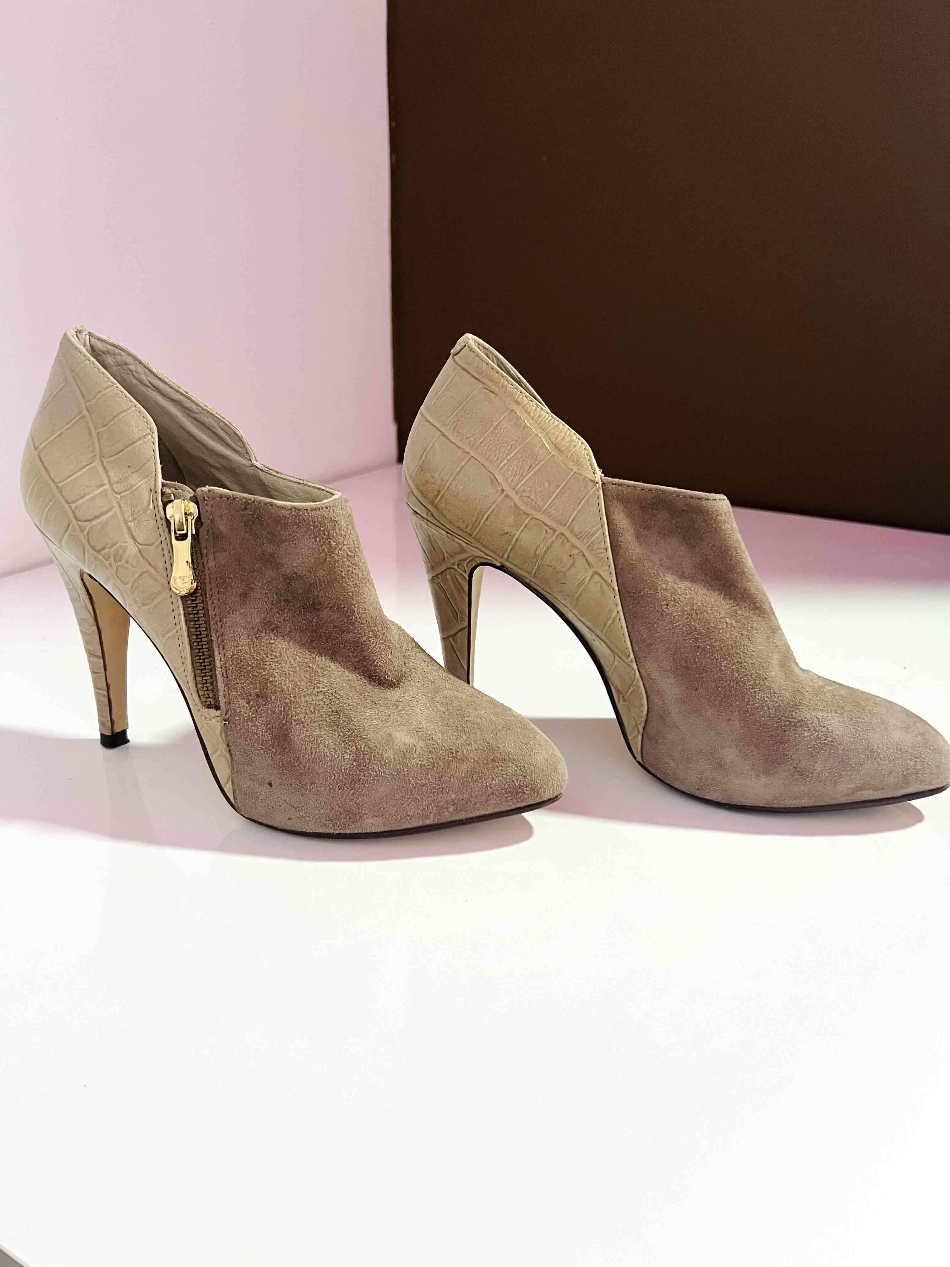 Botines de gamuza y cuero beige altos Pollini - miniatura 5