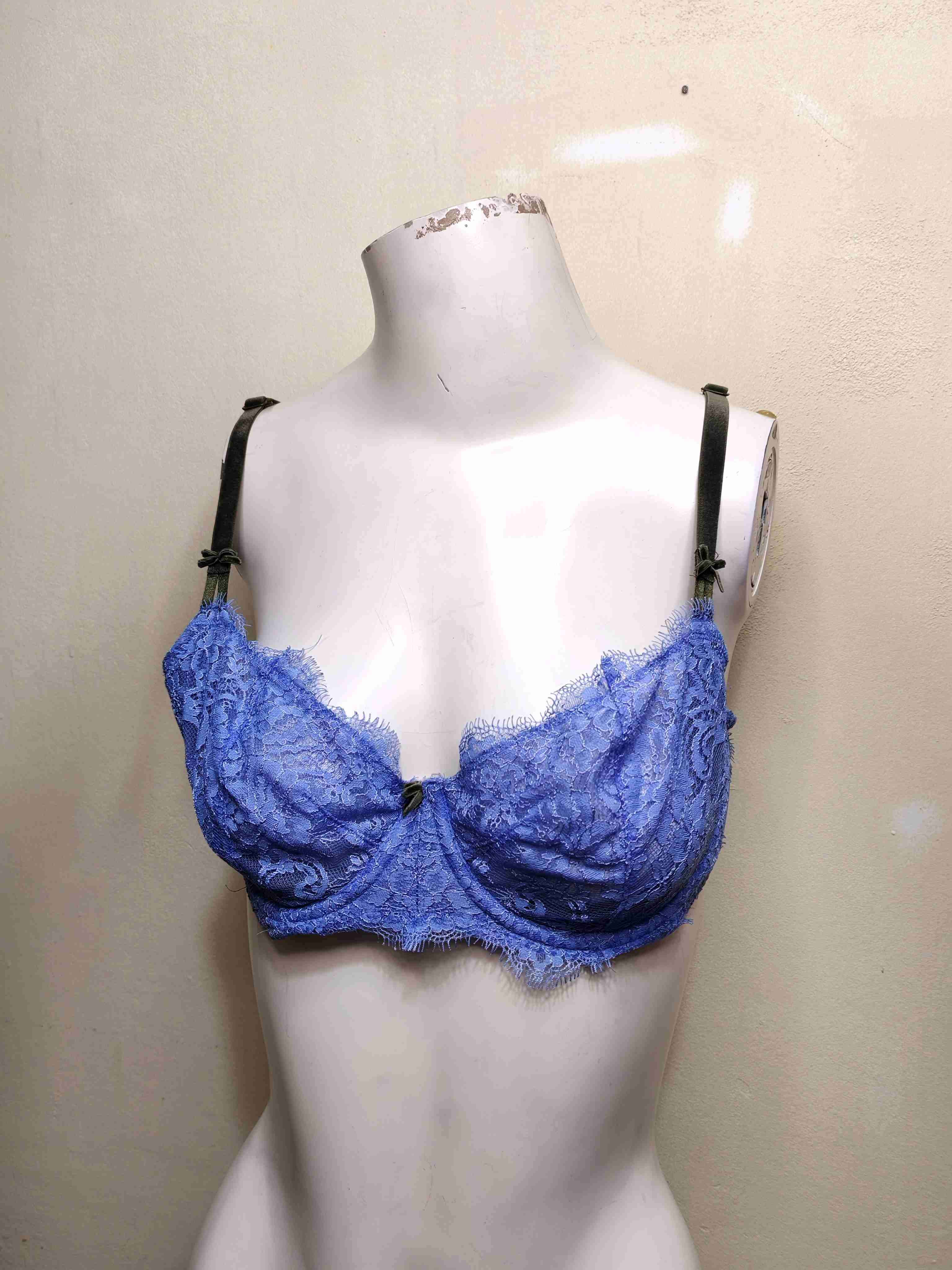 Sostén Victoria's Secret - miniatura 3