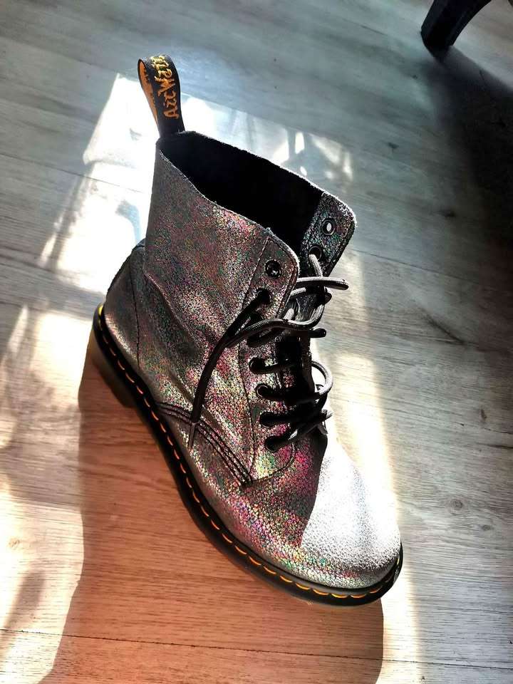 Botas Dr. Martens 1460 Pascal Iridescent Oil Leath - miniatura 2