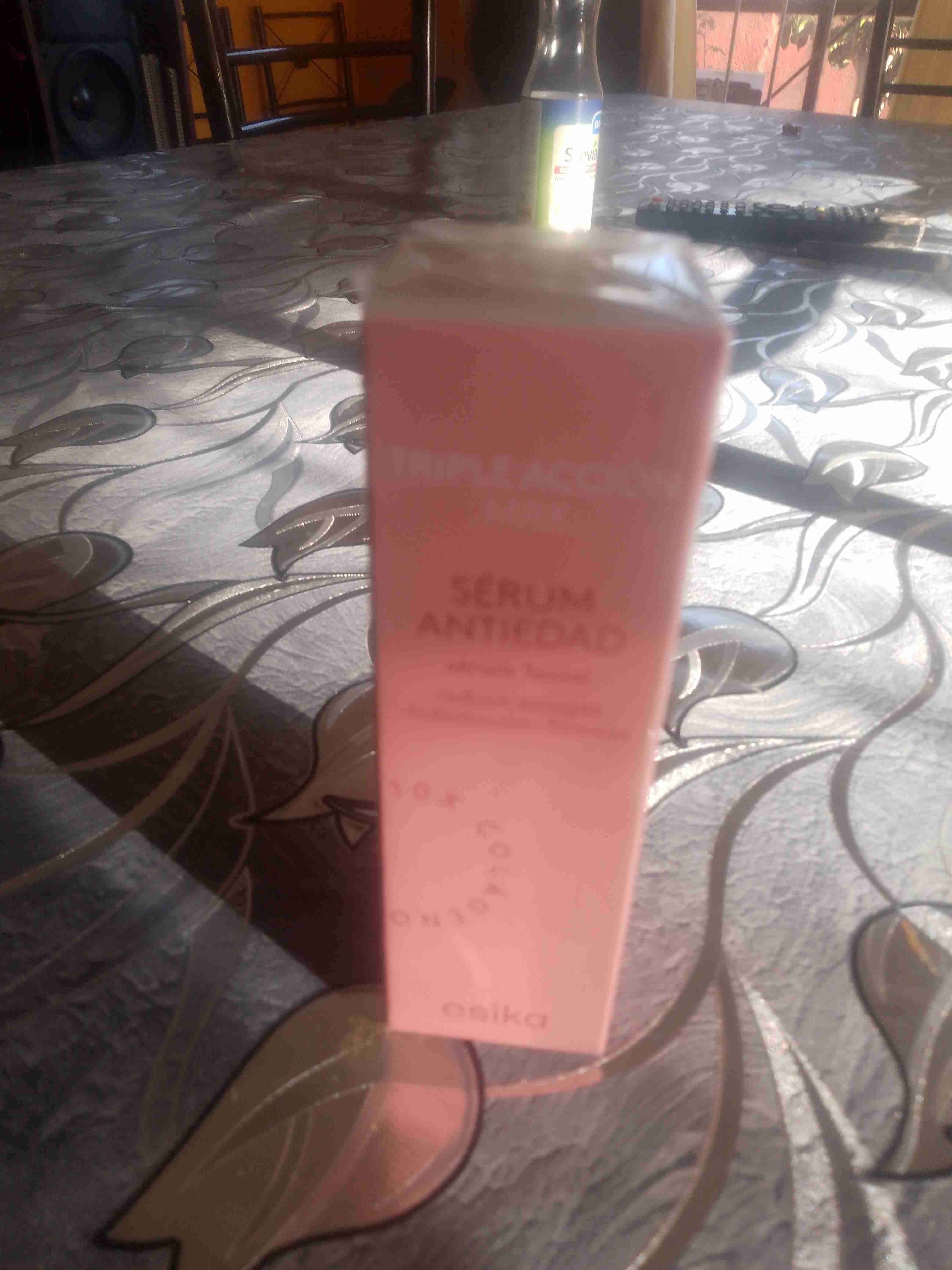 Sérum Antiedad Ésika Triple Acción