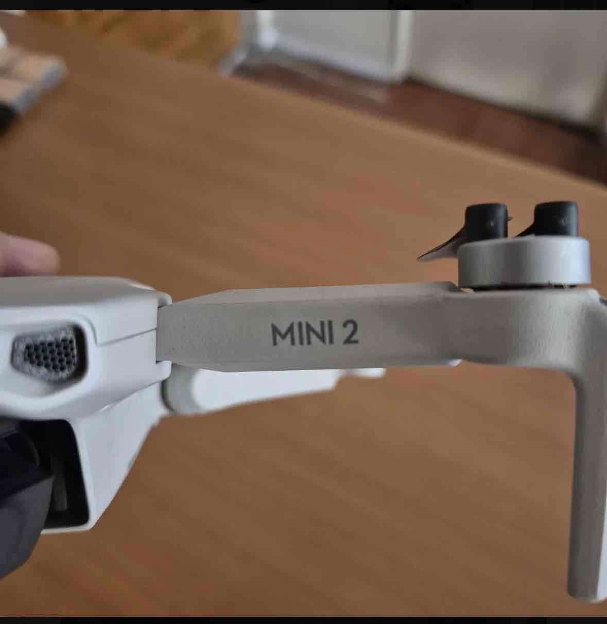 Drone DJI mini con accesorios - miniatura 3