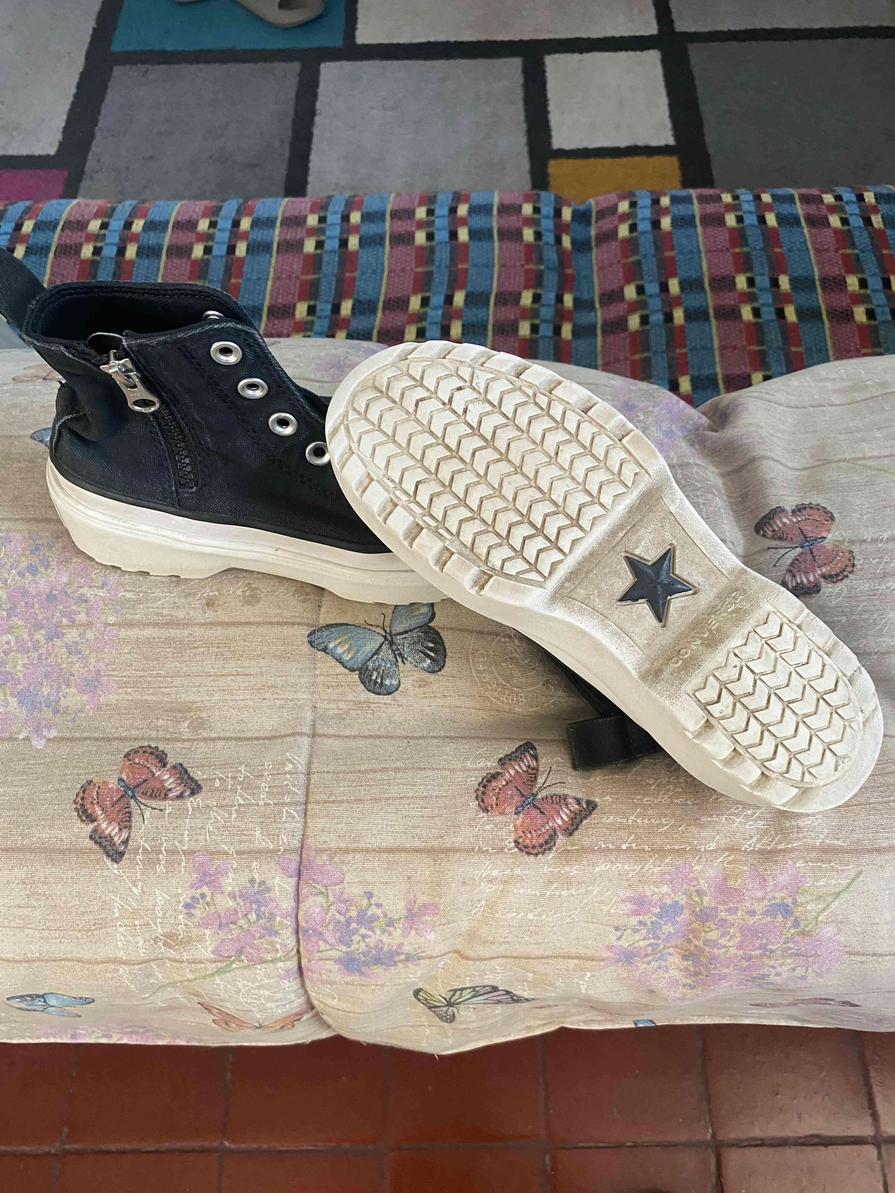 Zapatillas negras estilo Converse talla 34 - miniatura 3