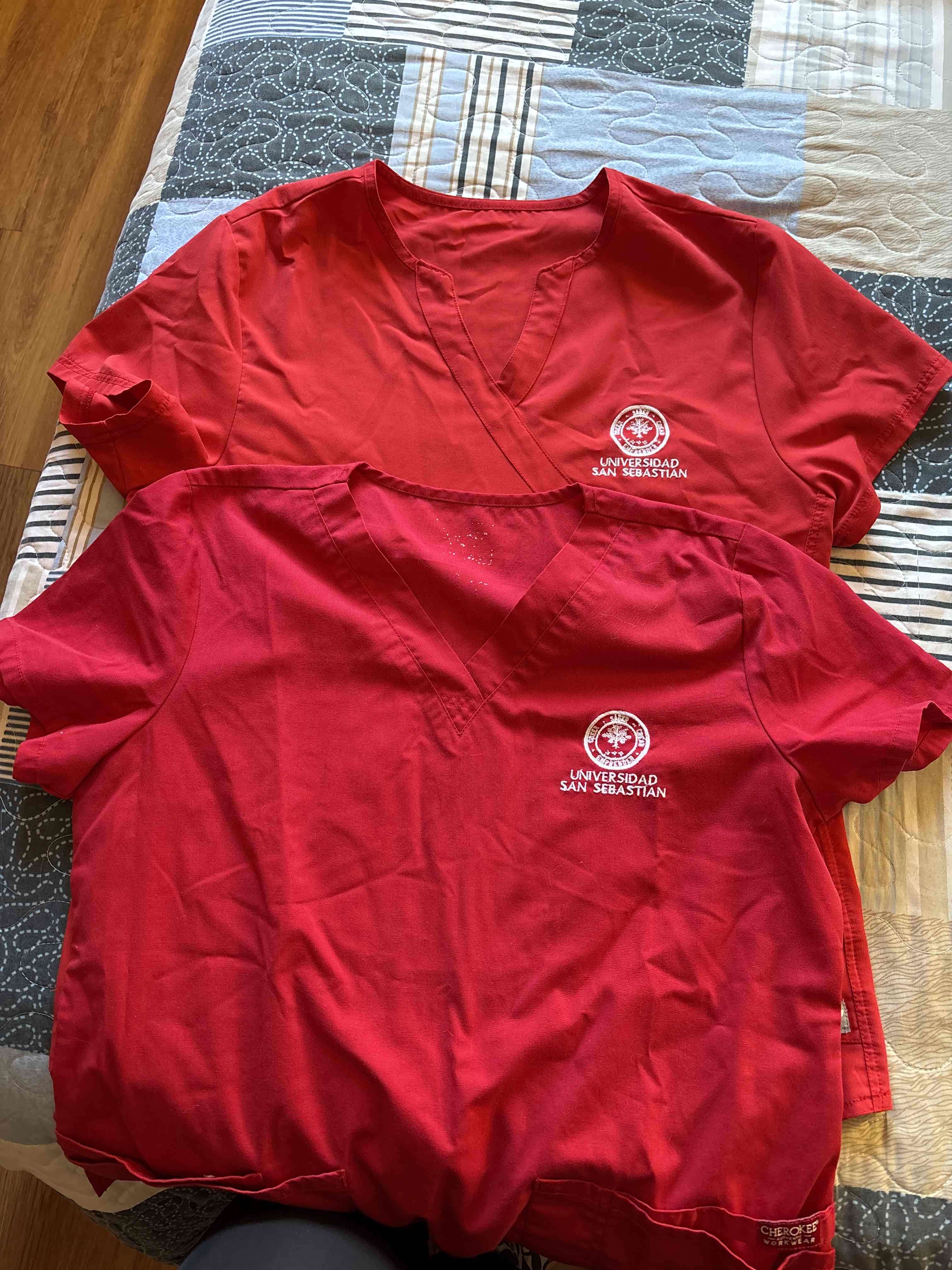 Uniforme clinico rojo Cherokee/Scorpi - miniatura 3