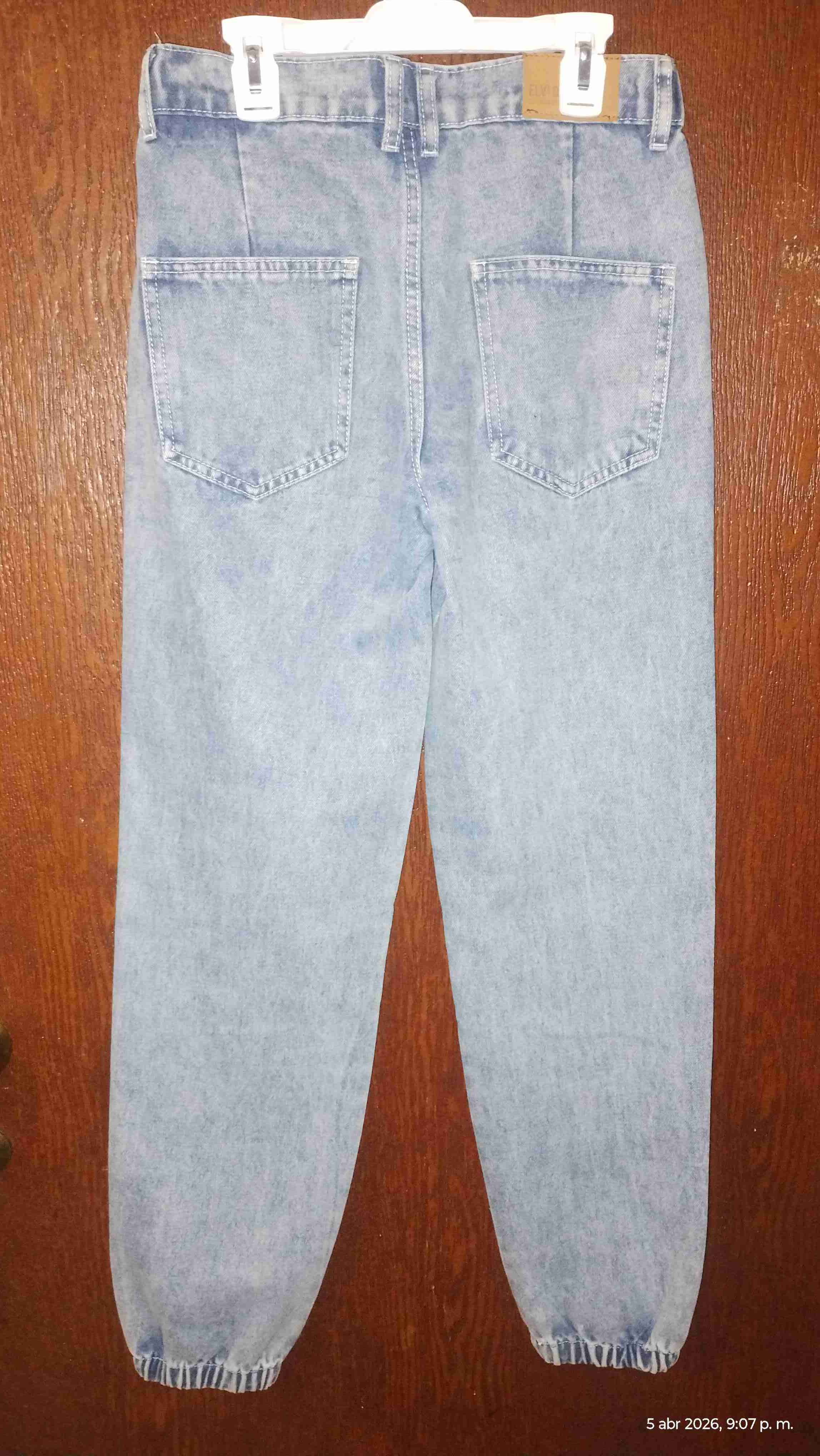 Pantalones cargo beige y gris para mujer - miniatura 6