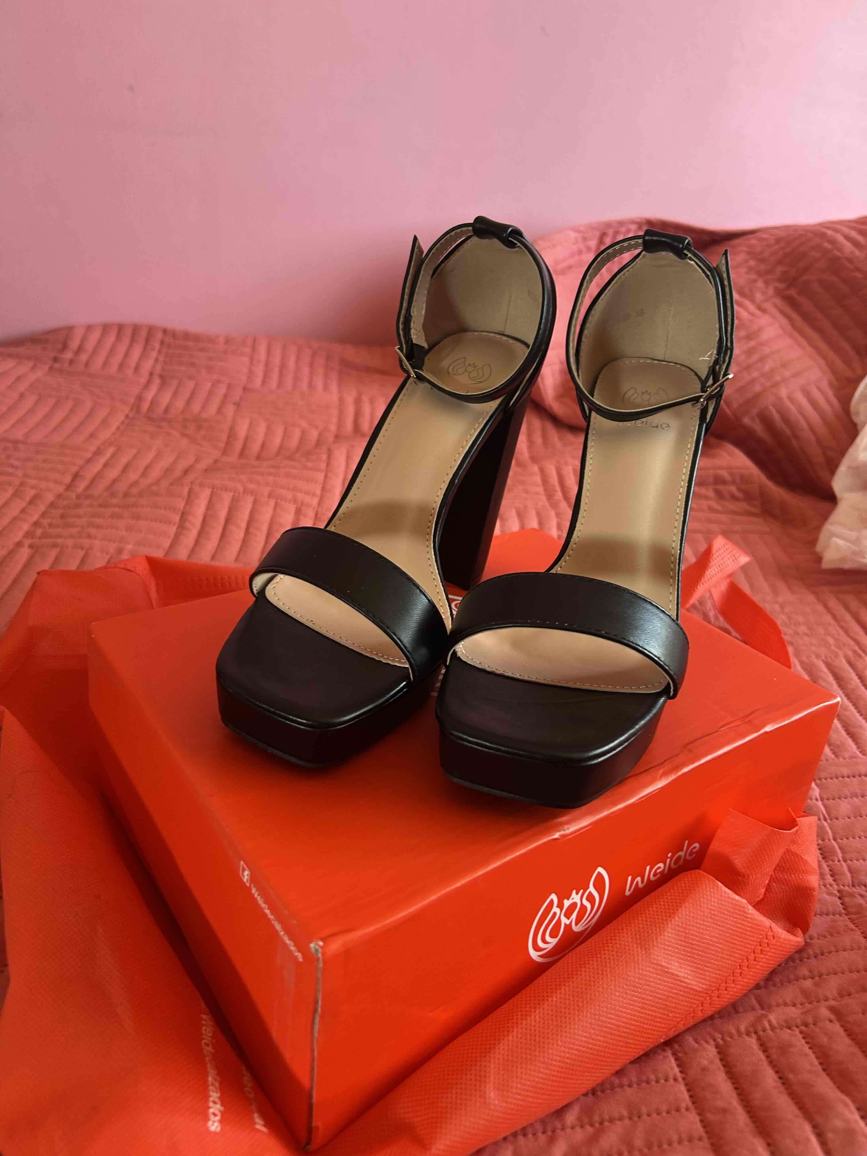 Sandalias de taco alto negras - 2