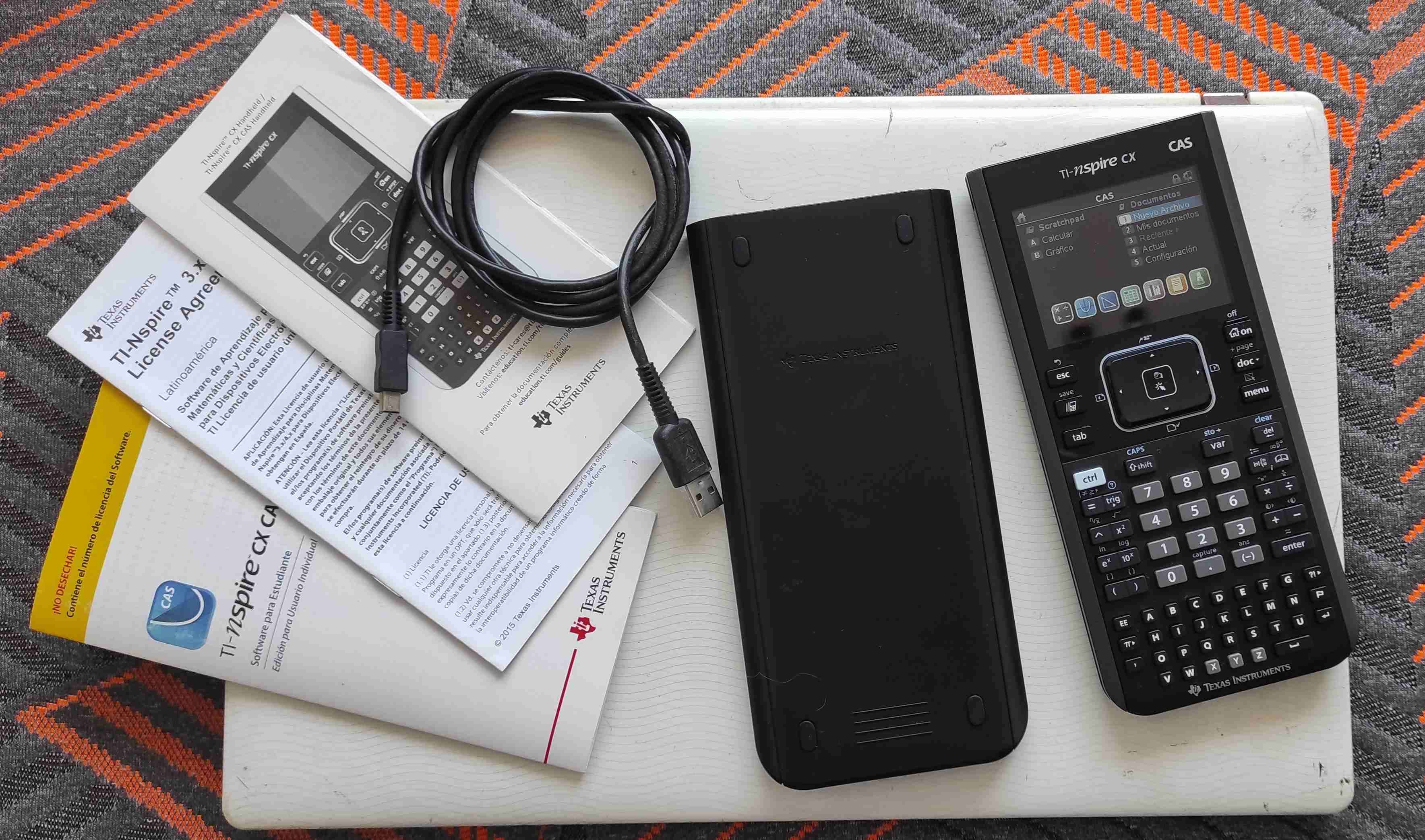 Calculadora gráfica TI-Nspire CX CAS - 1