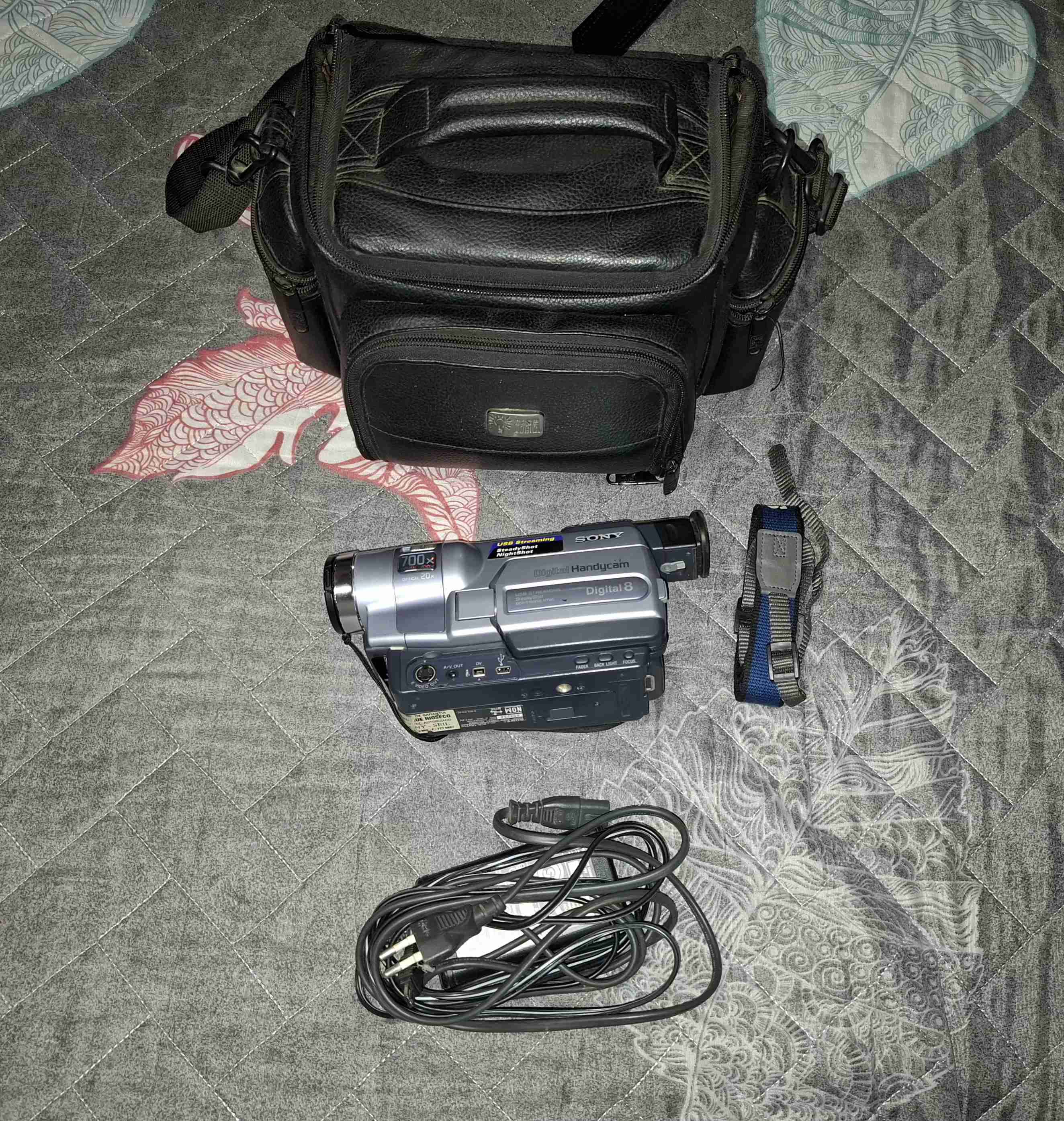 Sony Handycam a cassette - 1