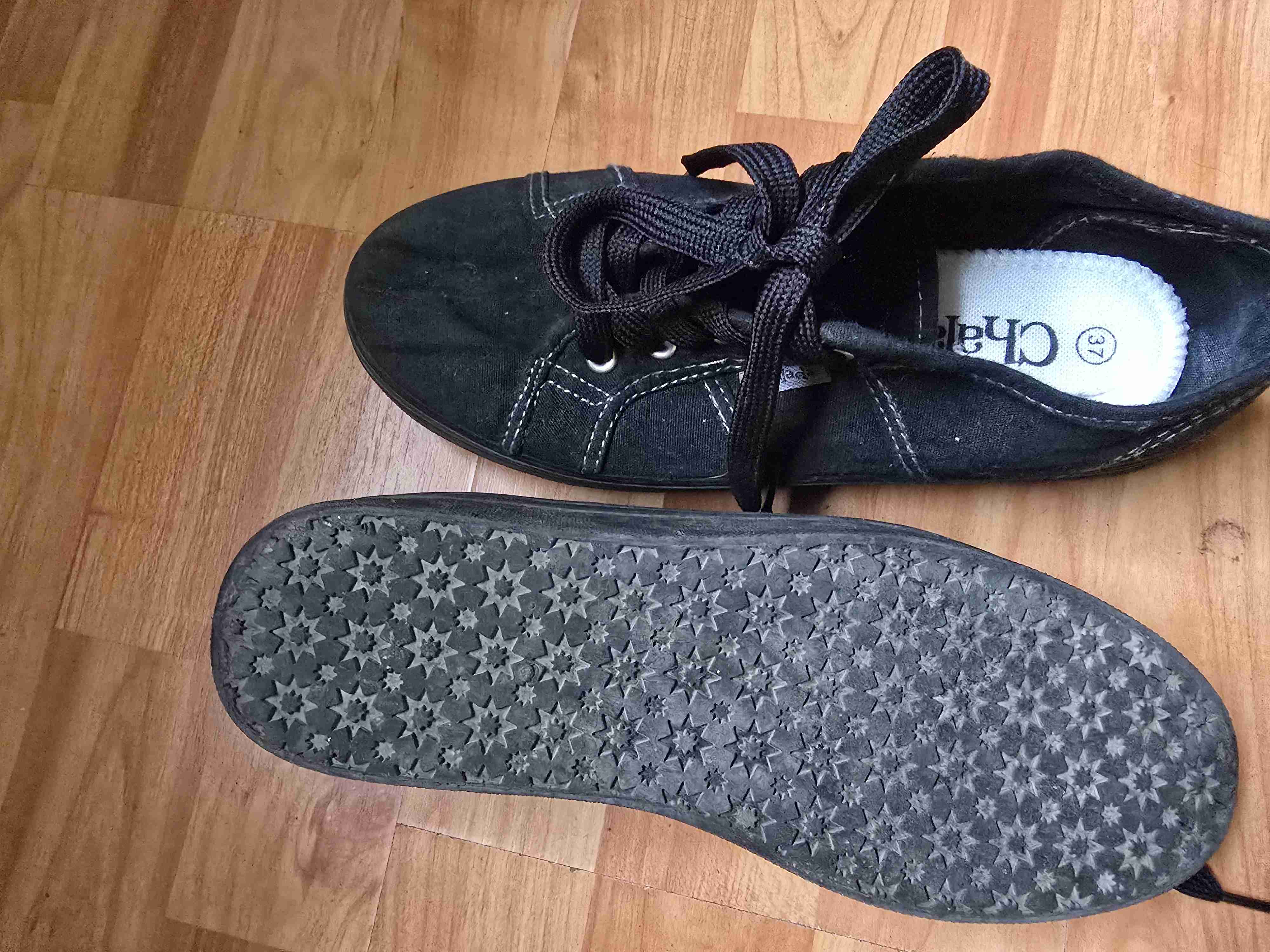 Zapatillas negras Chalada - miniatura 3