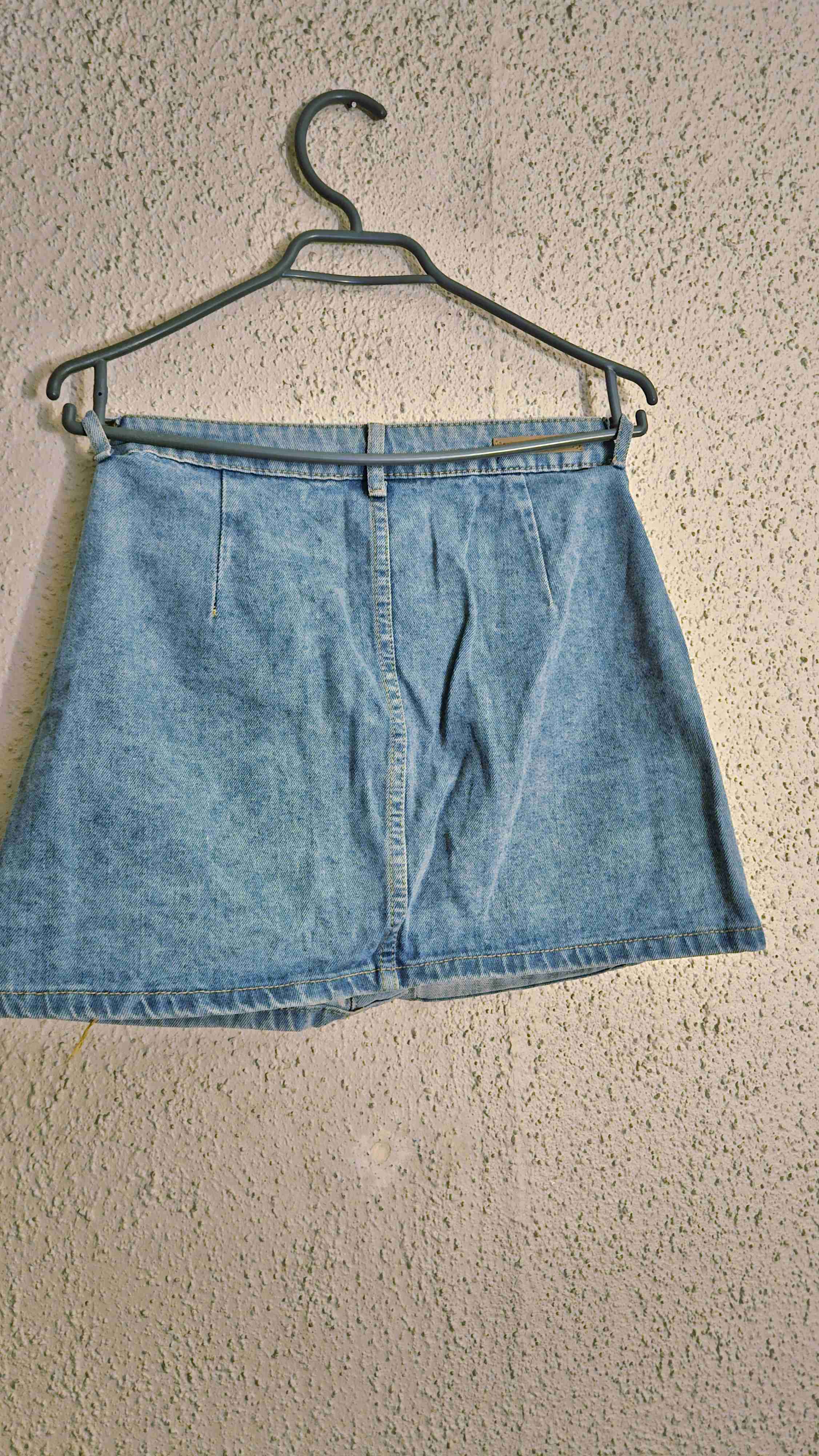 Falda de mezclilla azul - miniatura 3