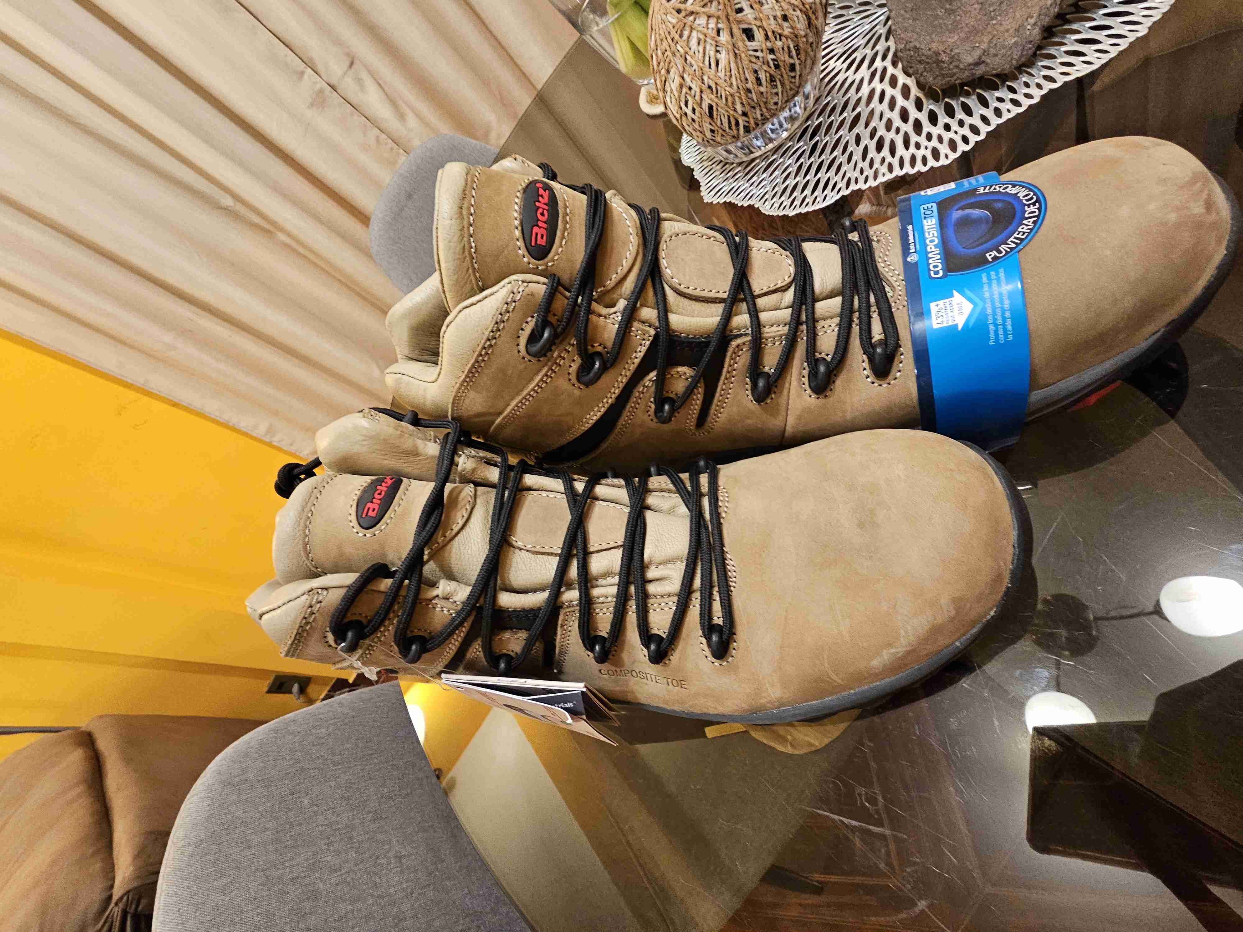 Botas de seguridad nuevas beige - 1