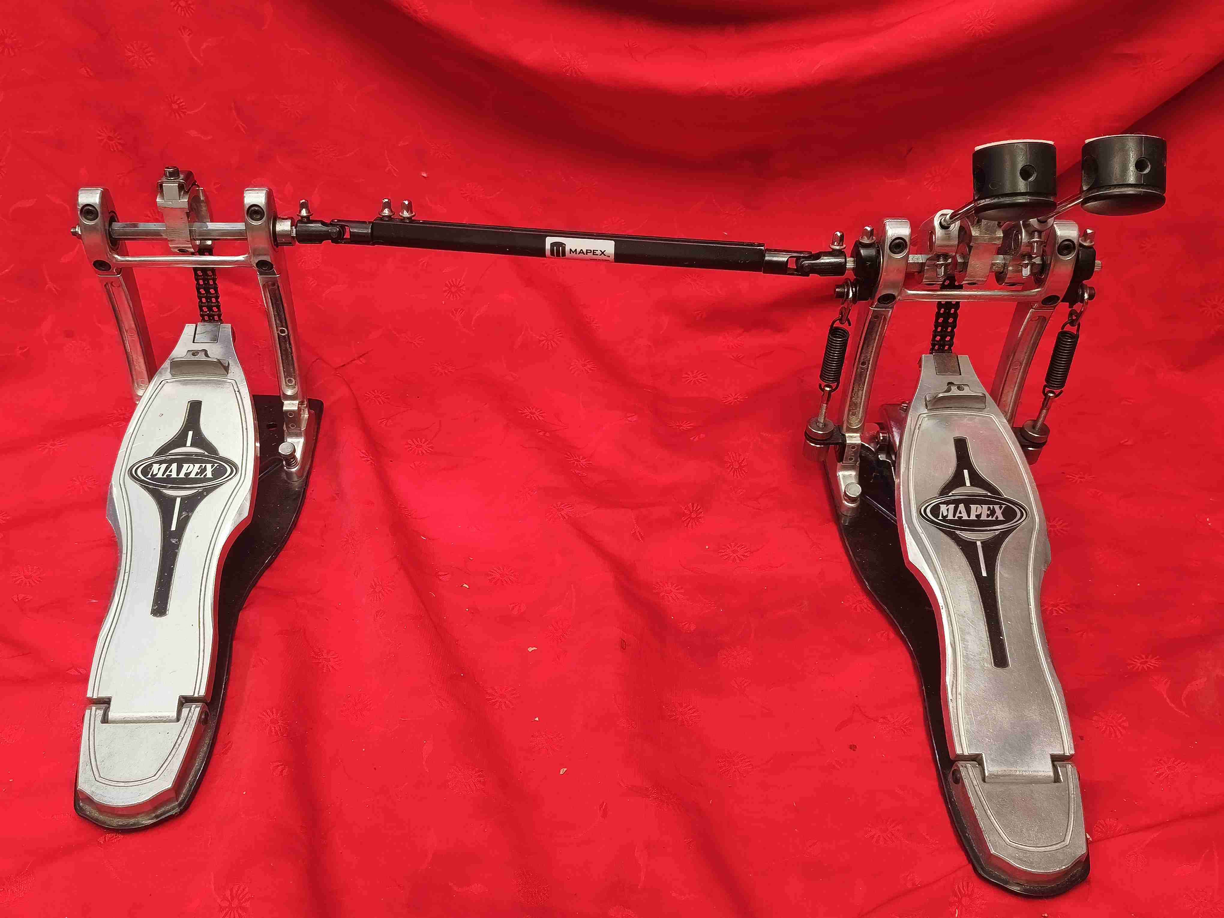 Pedales dobles para bombo - miniatura 2