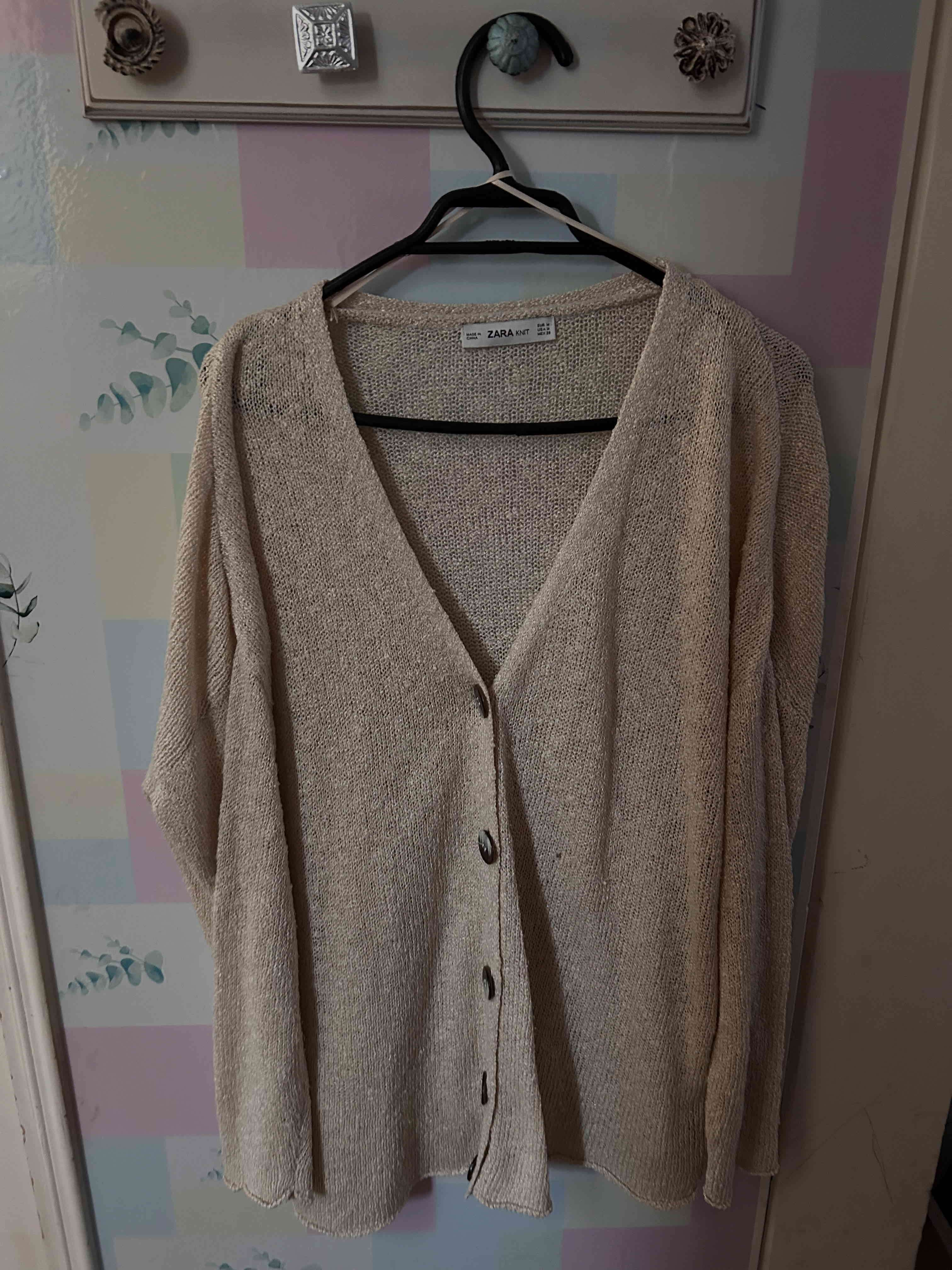 Cárdigan beige de lino Zara