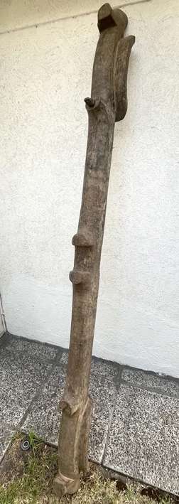 Yugo antiguo de madera rústica - miniatura 3