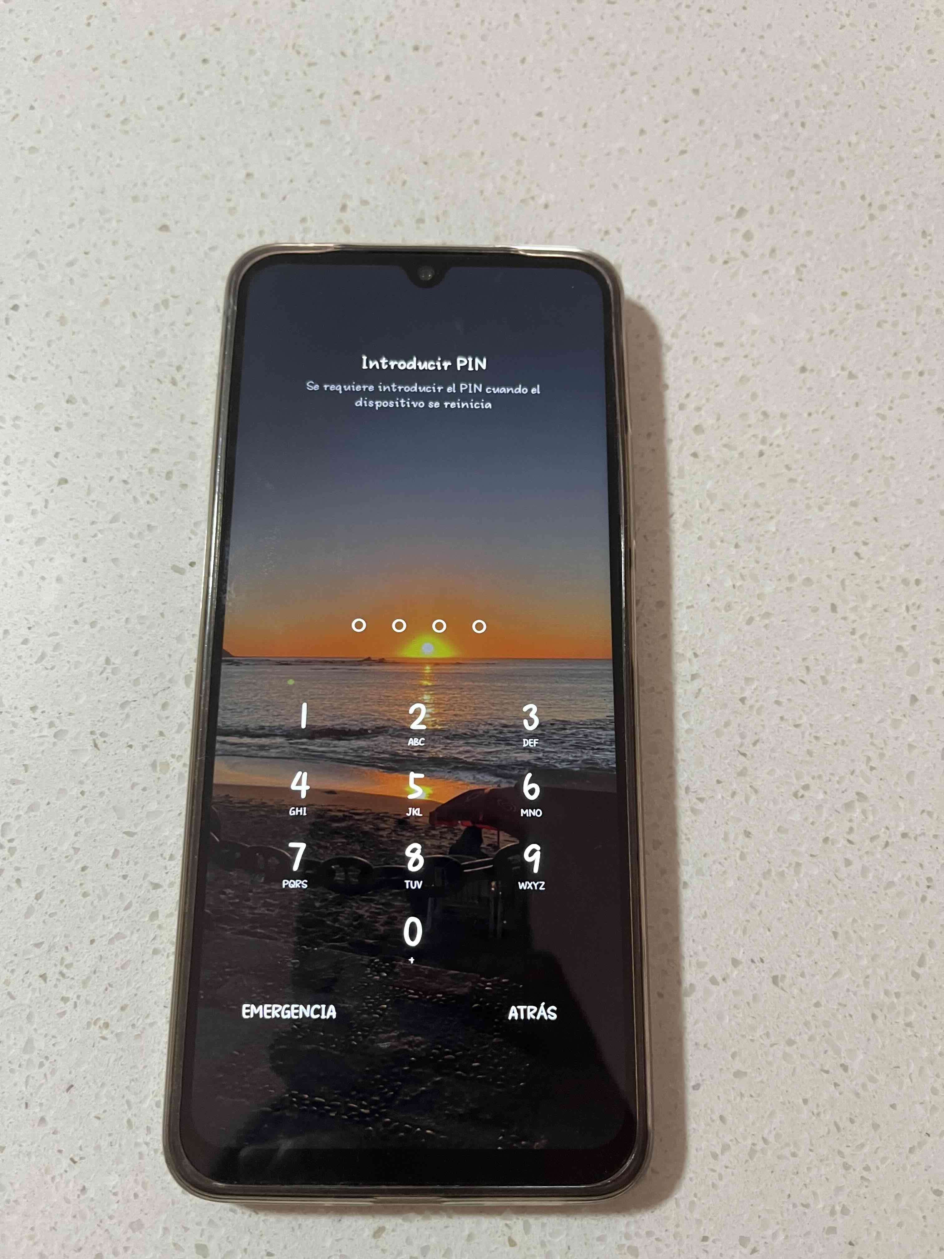 Smartphone Android en buen estado - miniatura 1