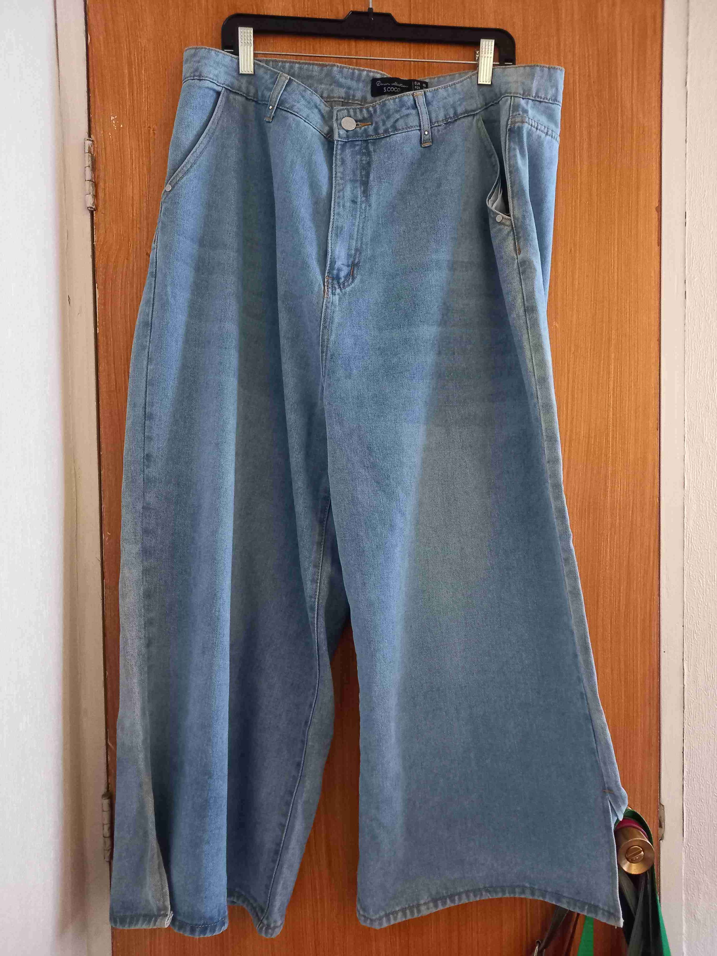 Jeans anchos azul claro - 1