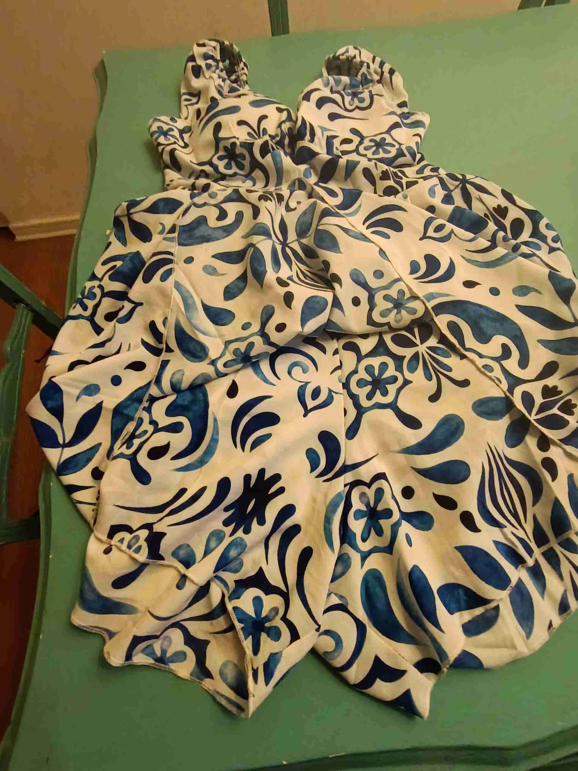 Vestido estampado azul y blanco - 4