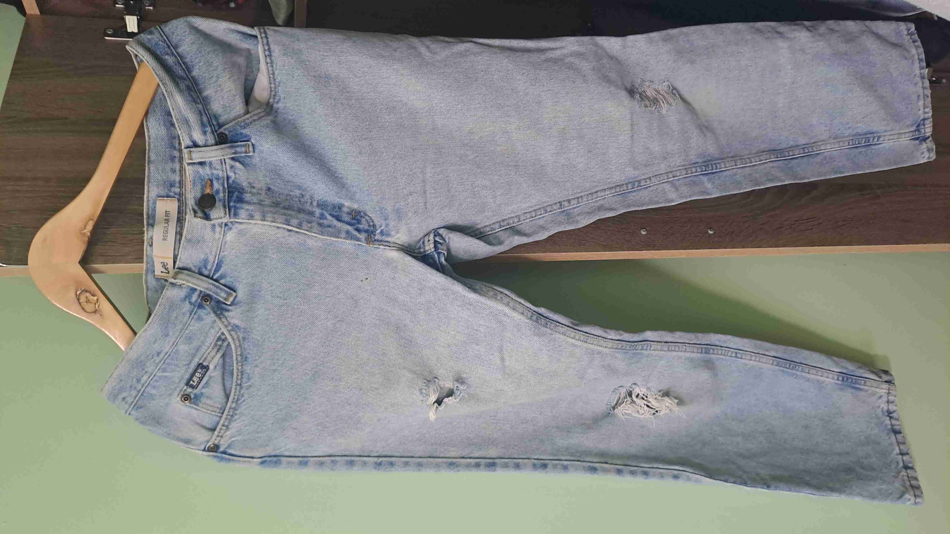 Jeans desgastados Lee azul claro