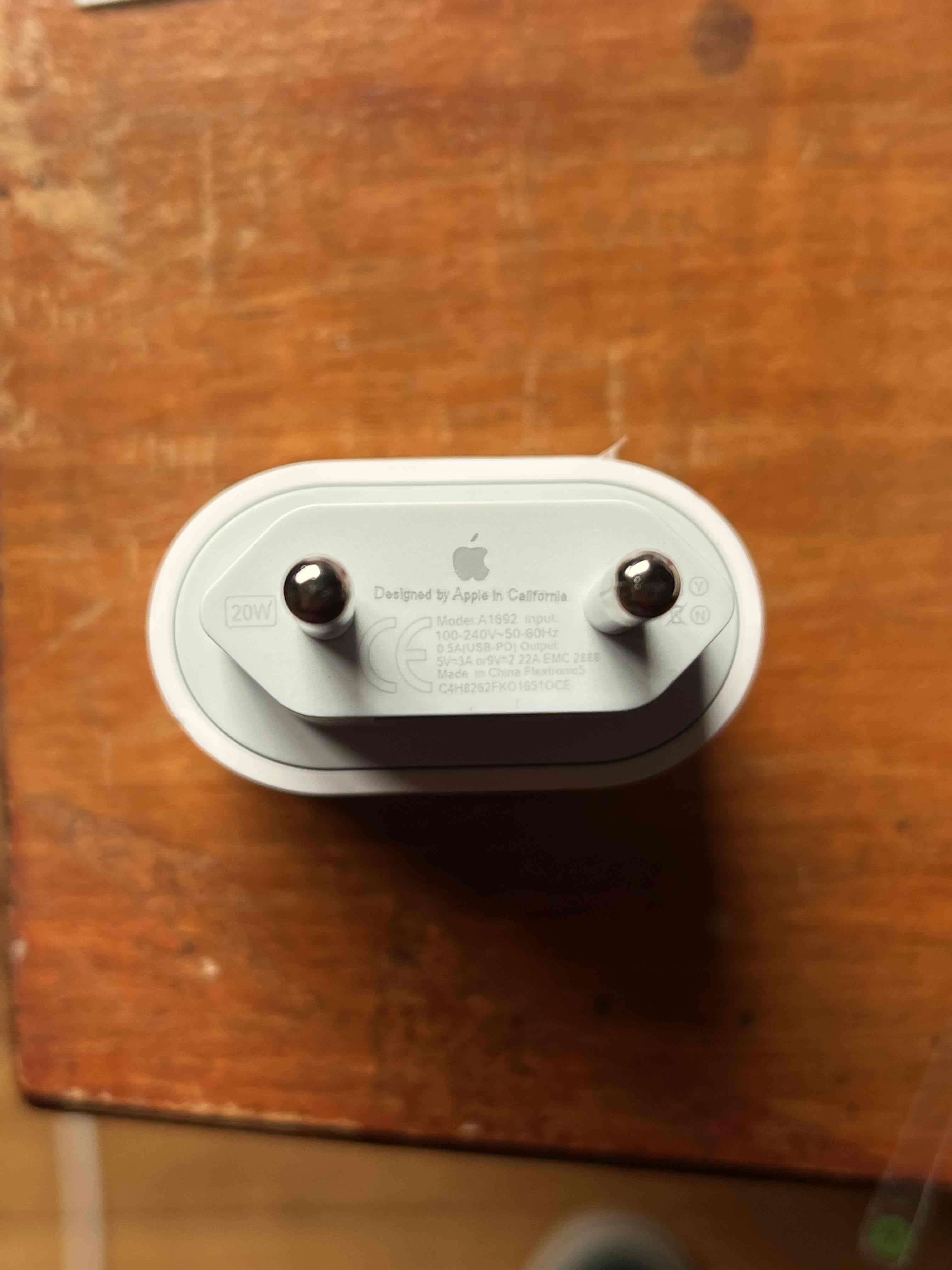 Cargador USB-C 20W Apple - miniatura 3