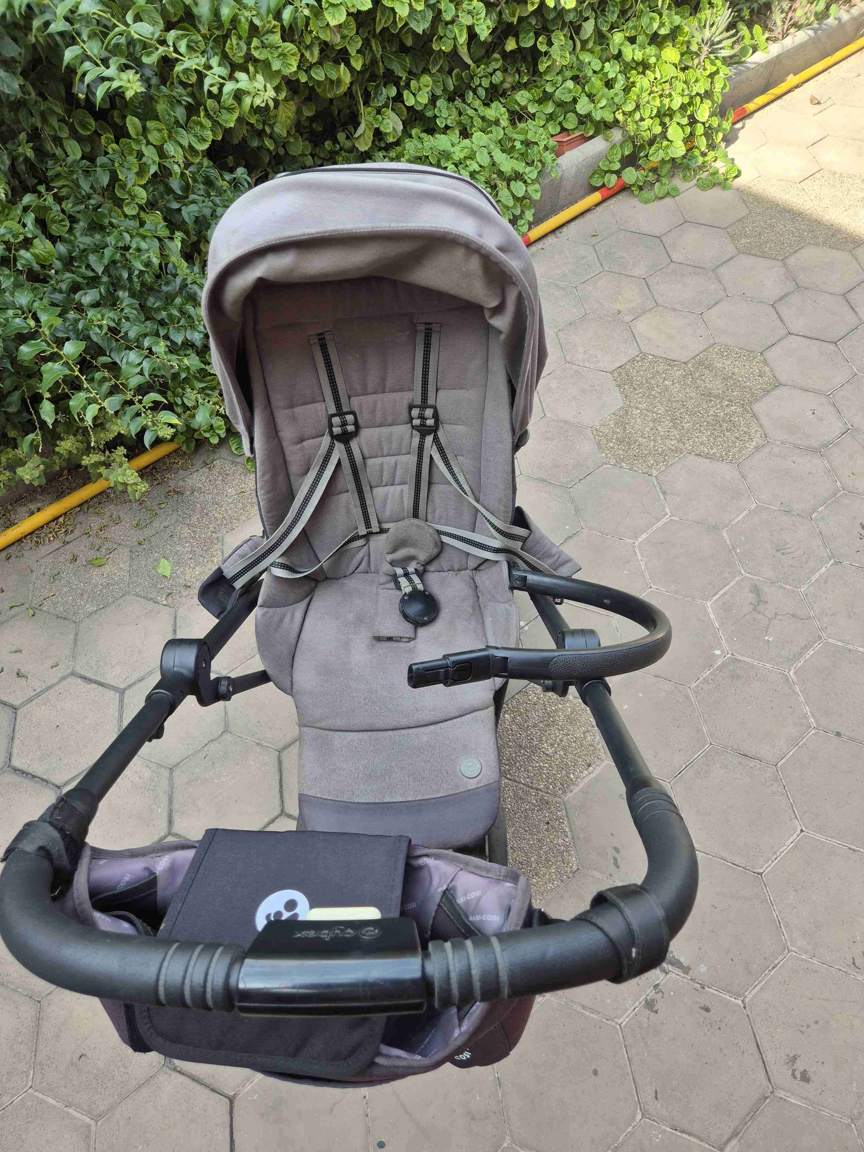 Coche de paseo gris para bebé - 3