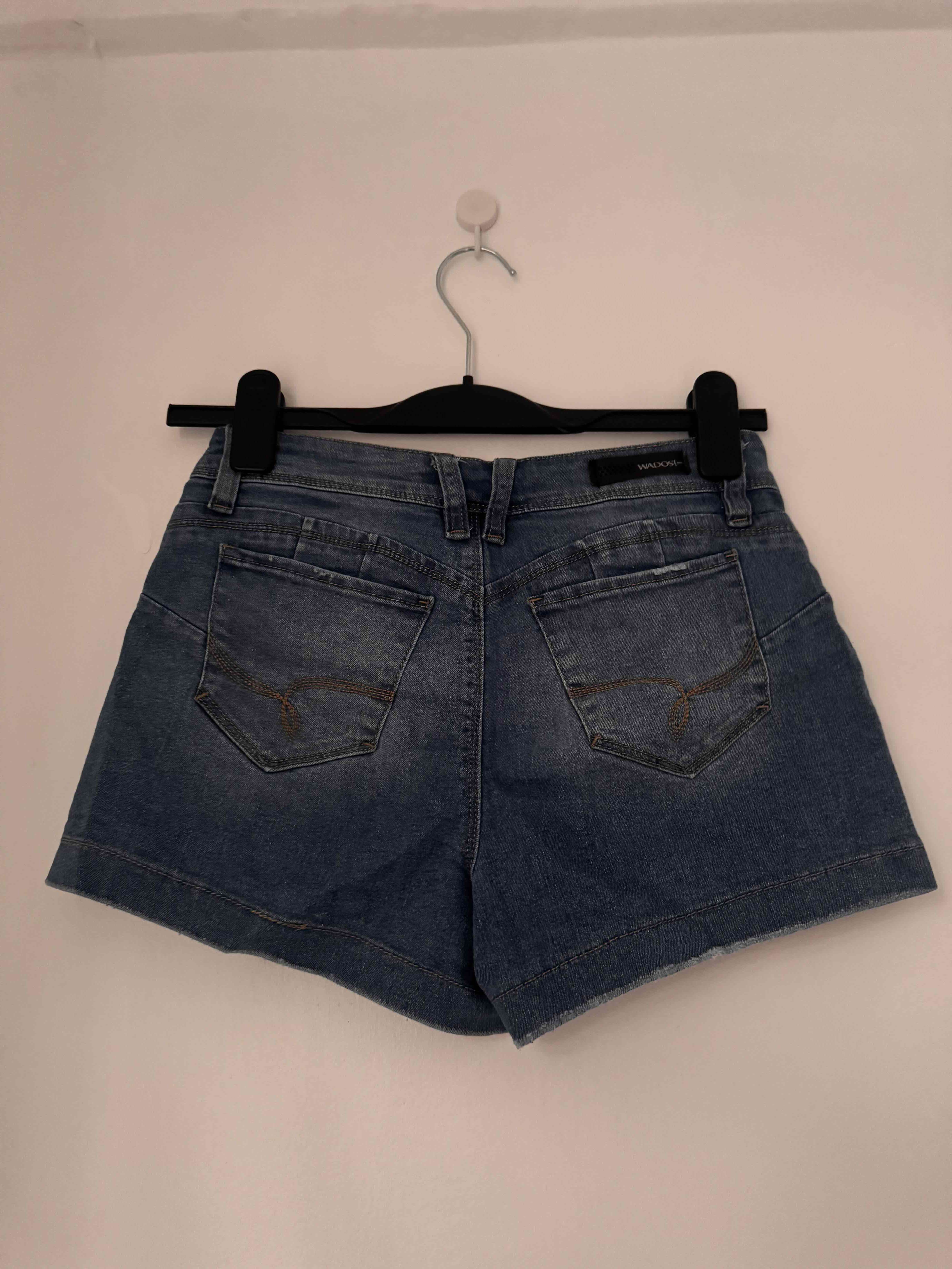 Shorts de mezclilla azul - miniatura 2