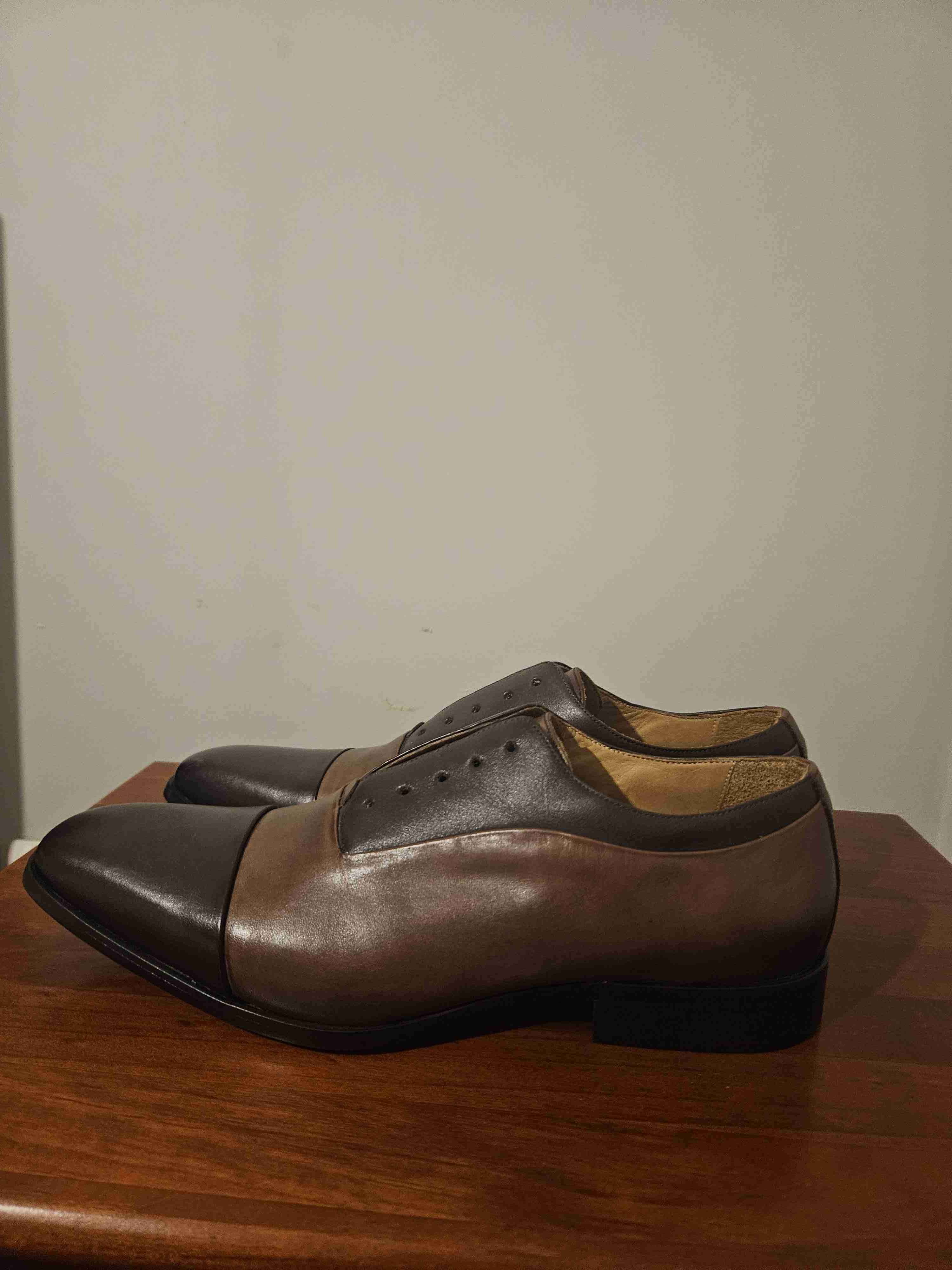 Zapatos de vestir marrones de cuero - 2